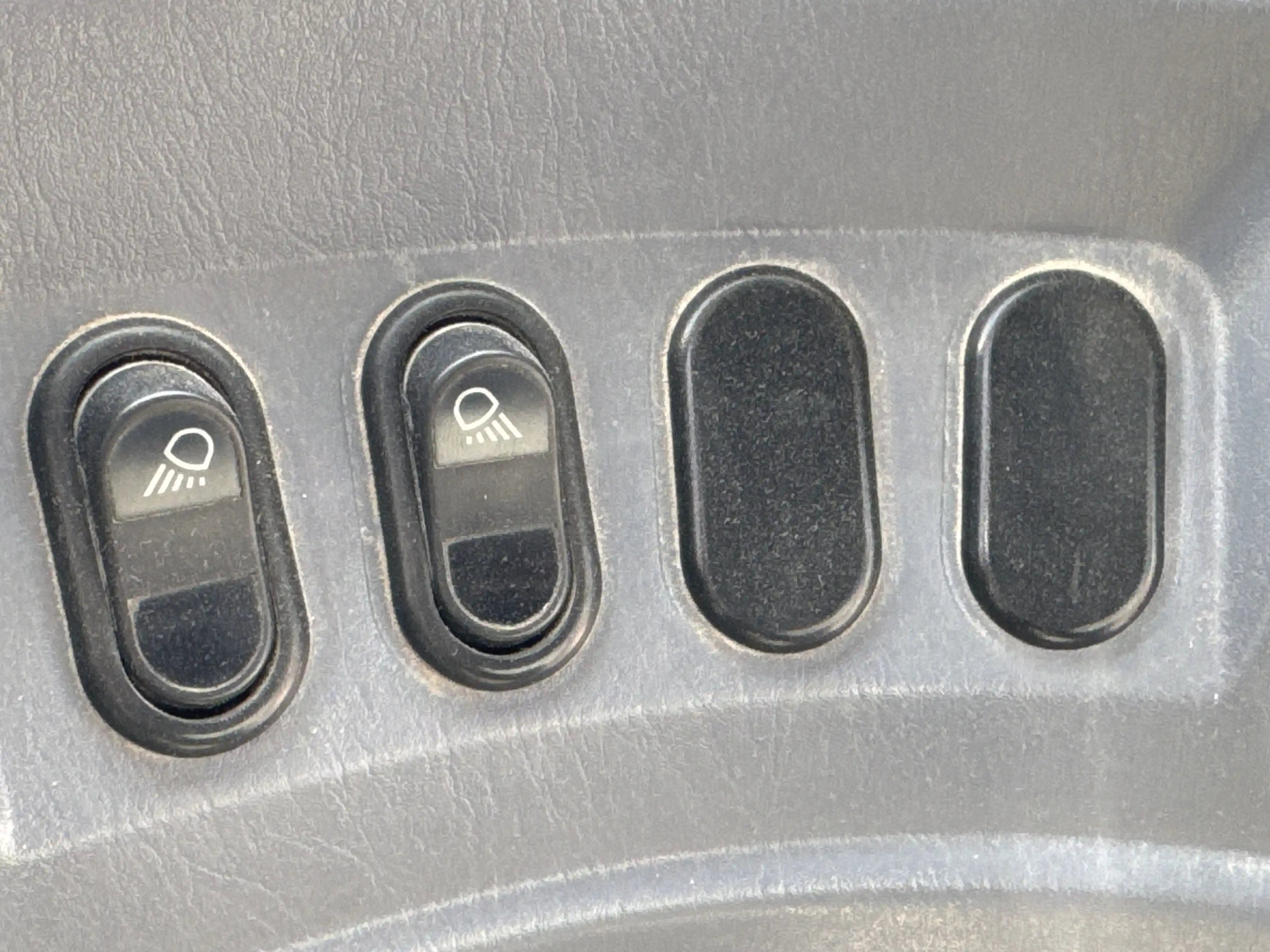 WHL-001-Komatsu-WA470-6R-wheel-loader-inspection-cabin-electronic-instrument-board-4