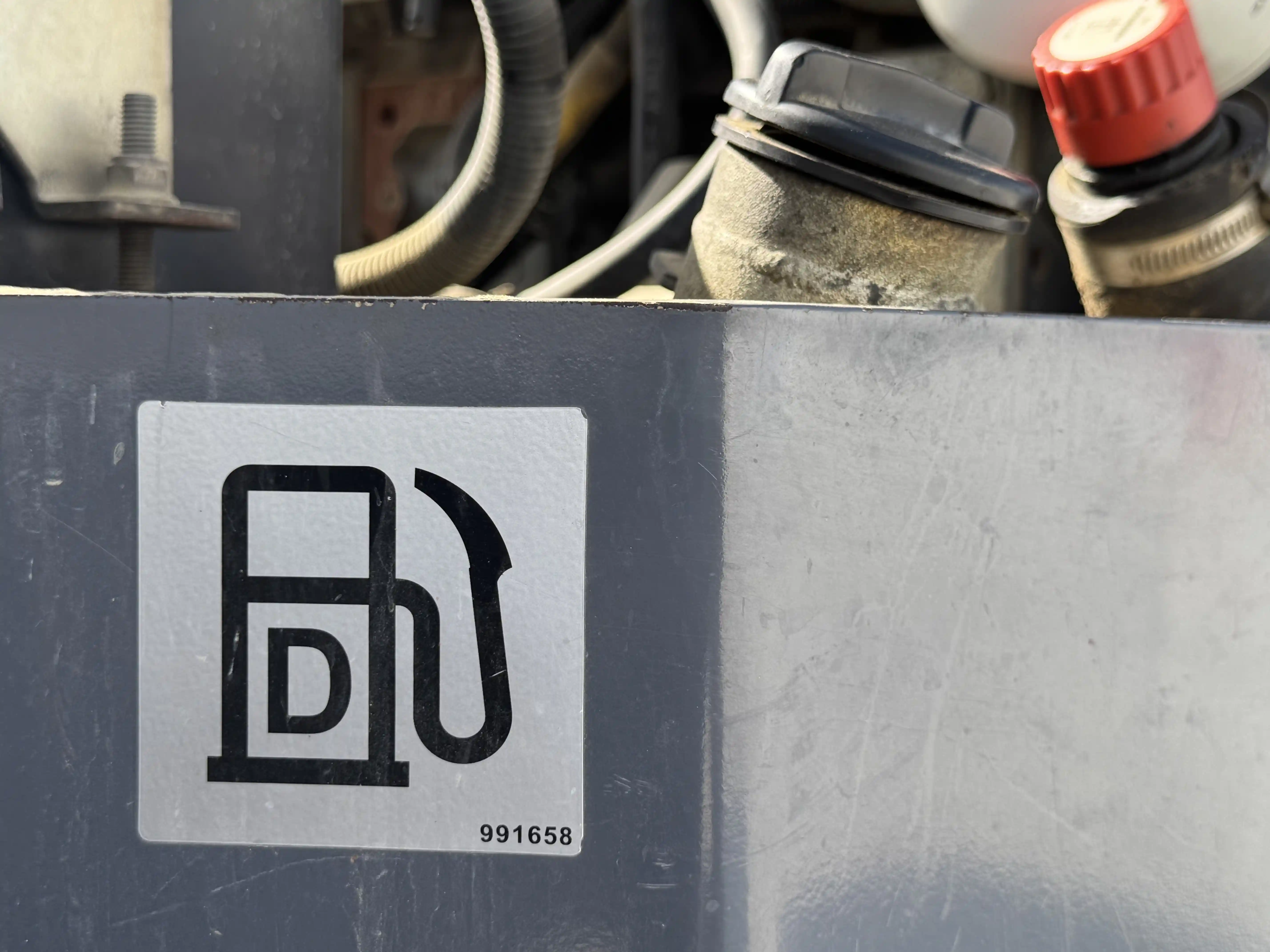 SRC-001-Dynapac-CC1200-VI-tandem-roller-inspection-engine-fuel-tank-2