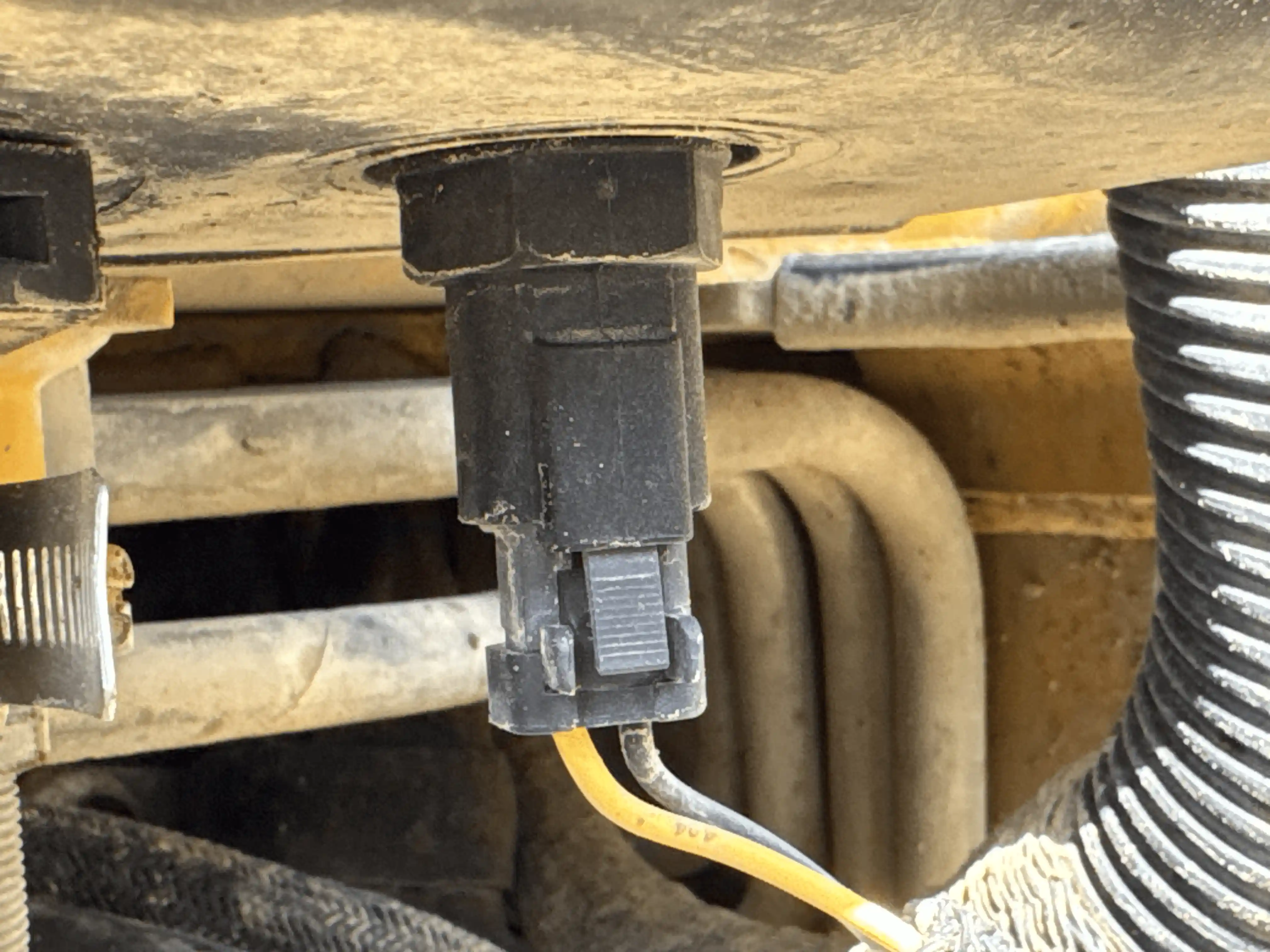SSL-004-Cat-226B3-skid-steer-loader-inspection-hydraulics-wiring-harness-1
