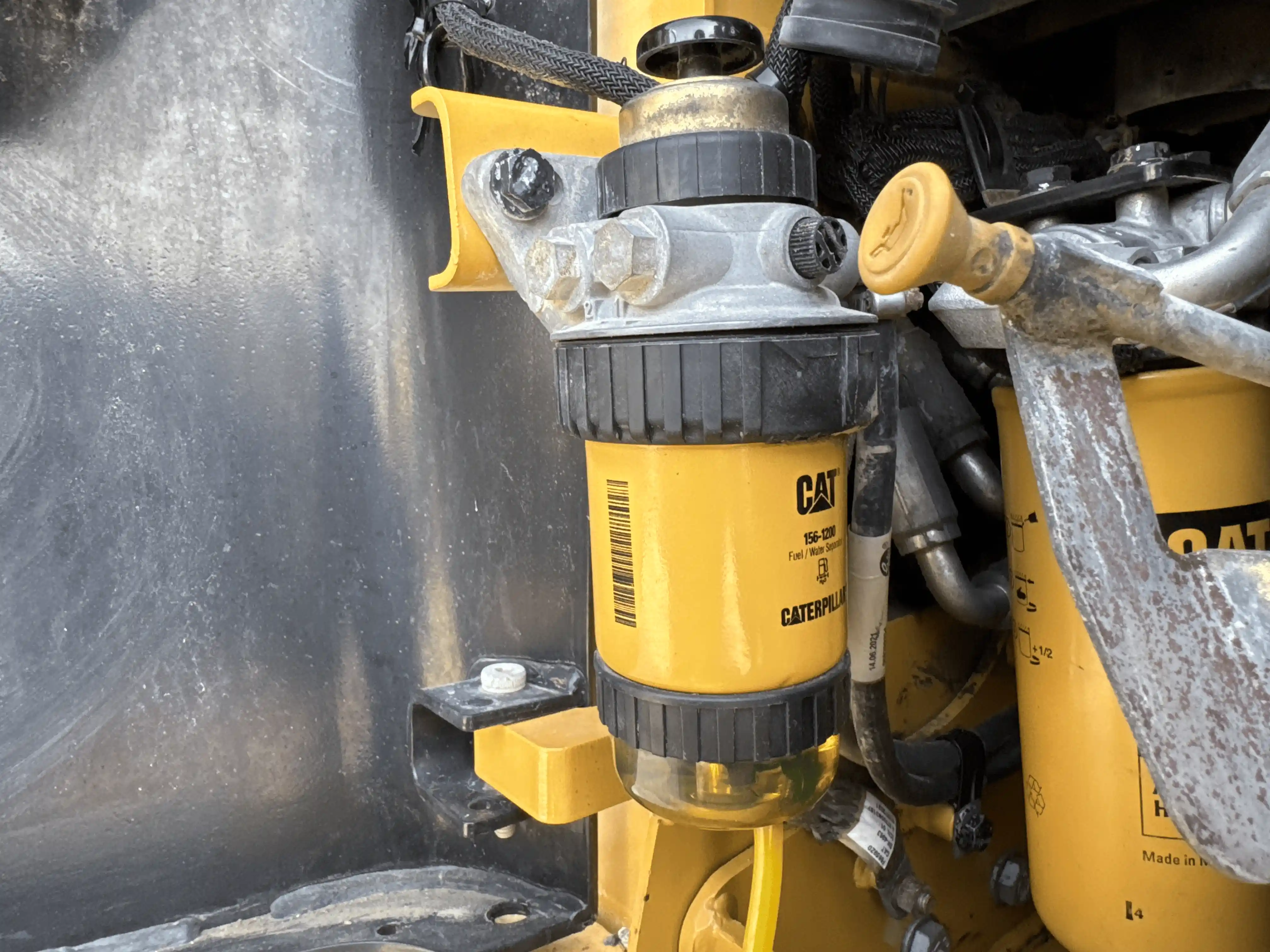 SSL-004-Cat-226B3-skid-steer-loader-inspection-engine-fuel-leaks-1