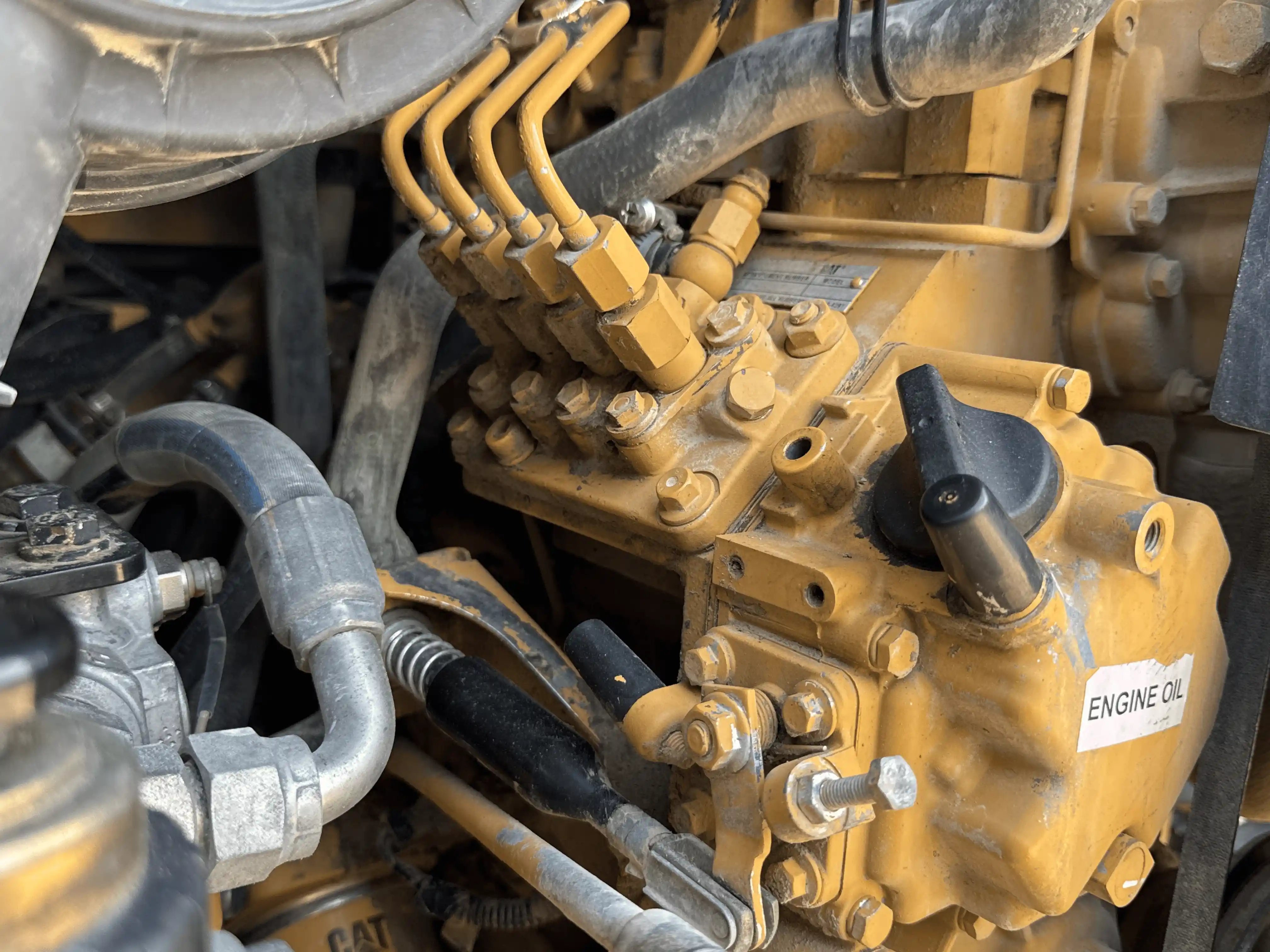 SSL-004-Cat-226B3-skid-steer-loader-inspection-engine-fuel-leaks-3