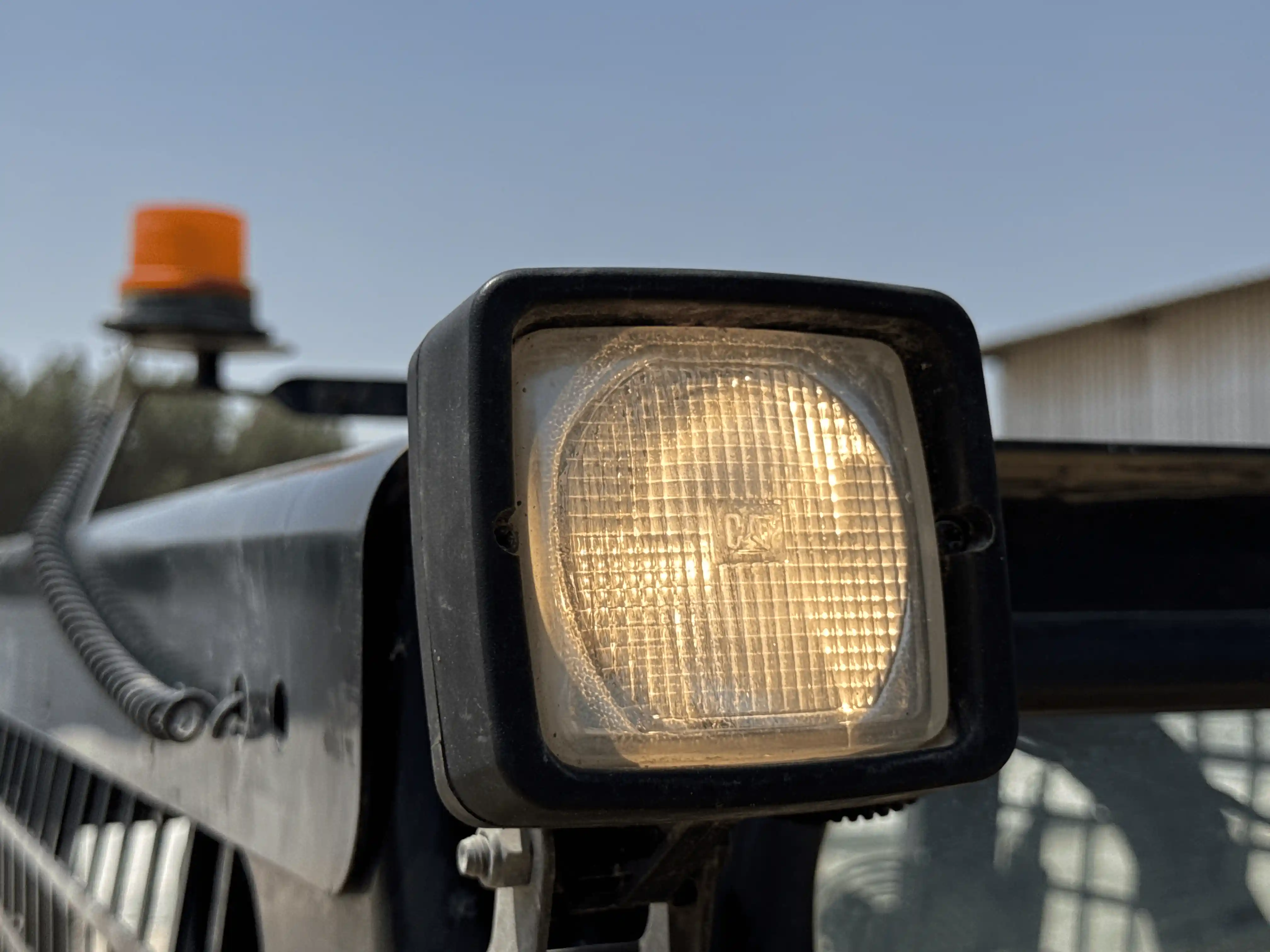 SSL-004-Cat-226B3-skid-steer-loader-inspection-electronics-lights-and-signals-3