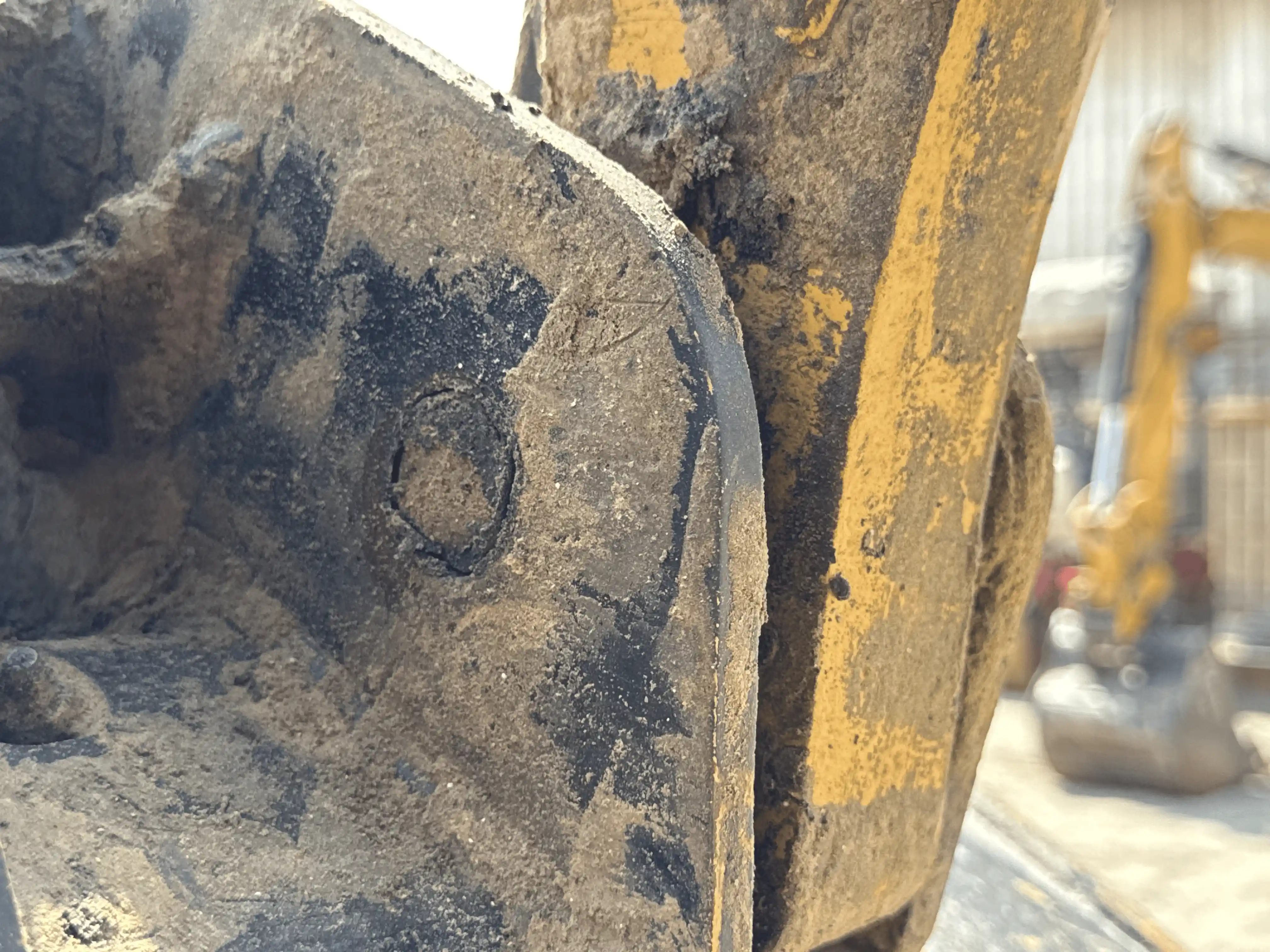 SSL-004-Cat-226B3-skid-steer-loader-inspection-chassis-pins-and-bushings-lift-arm-to-bucket-2