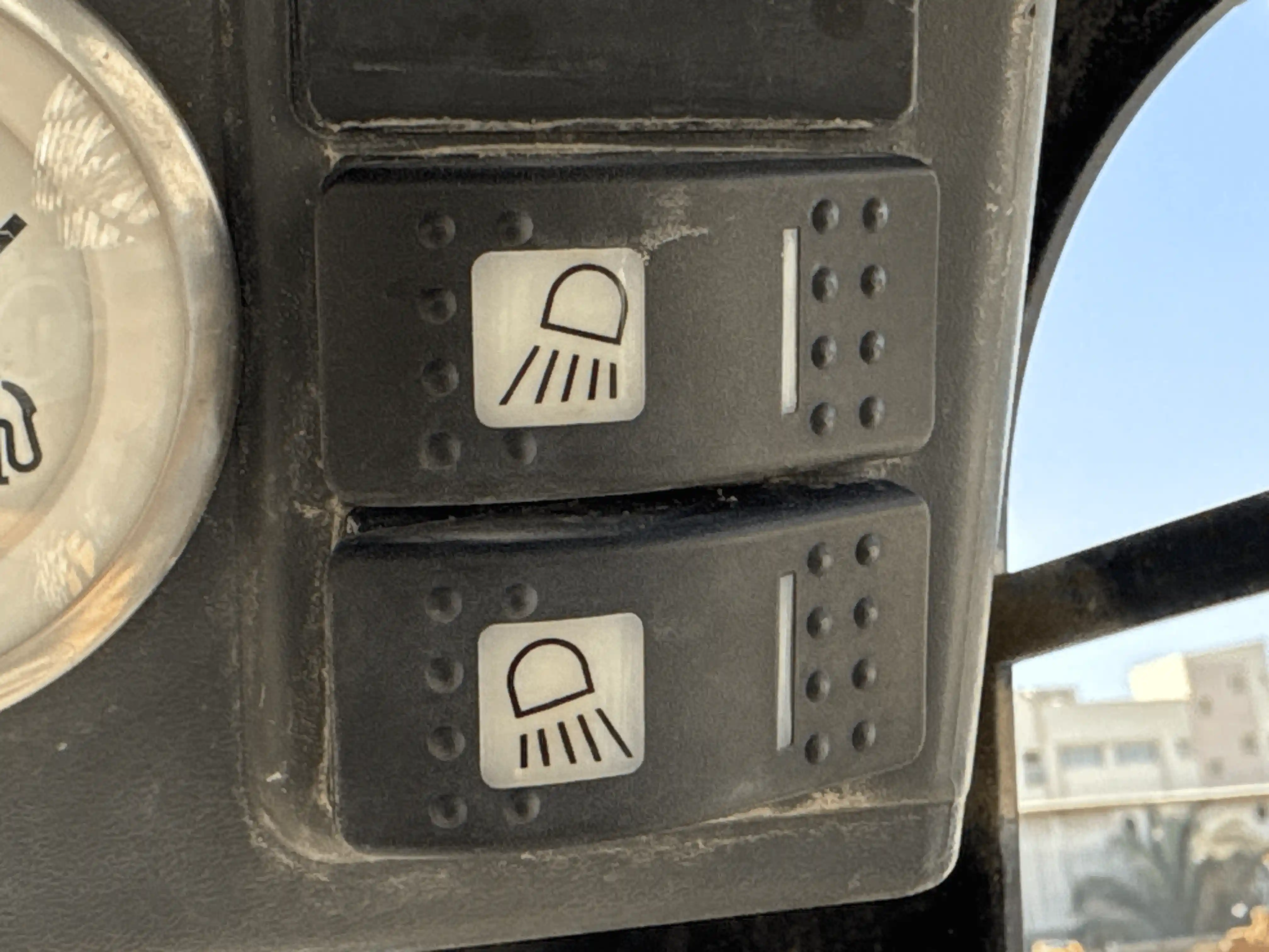 SSL-004-Cat-226B3-skid-steer-loader-inspection-cabin-electronic-instrument-board-1