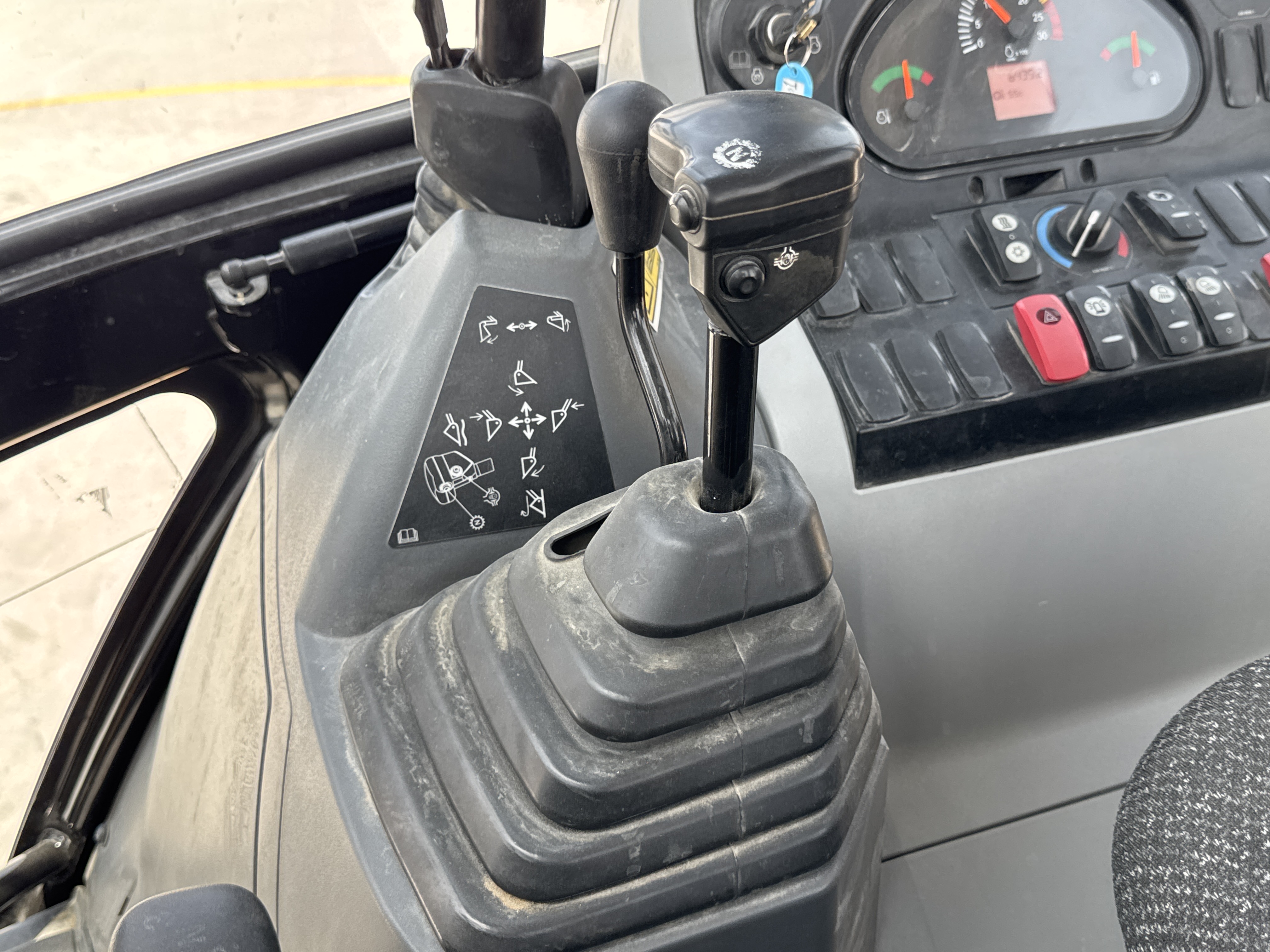 BHL-001-Cat-426F2-backhoe-loader-inspection-cabin-joysticks-1