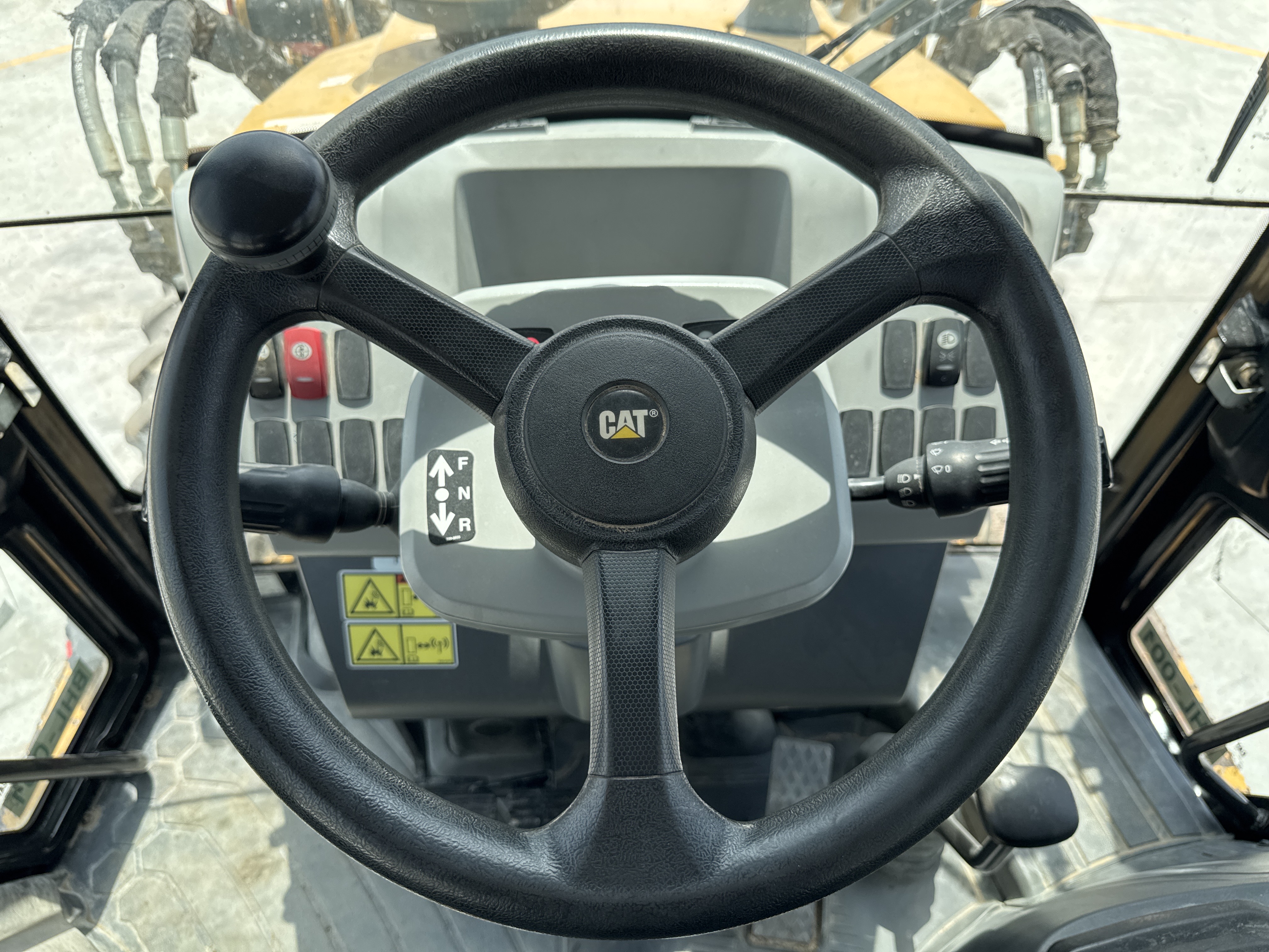 BHL-001-Cat-426F2-backhoe-loader-inspection-cabin-steering-controls