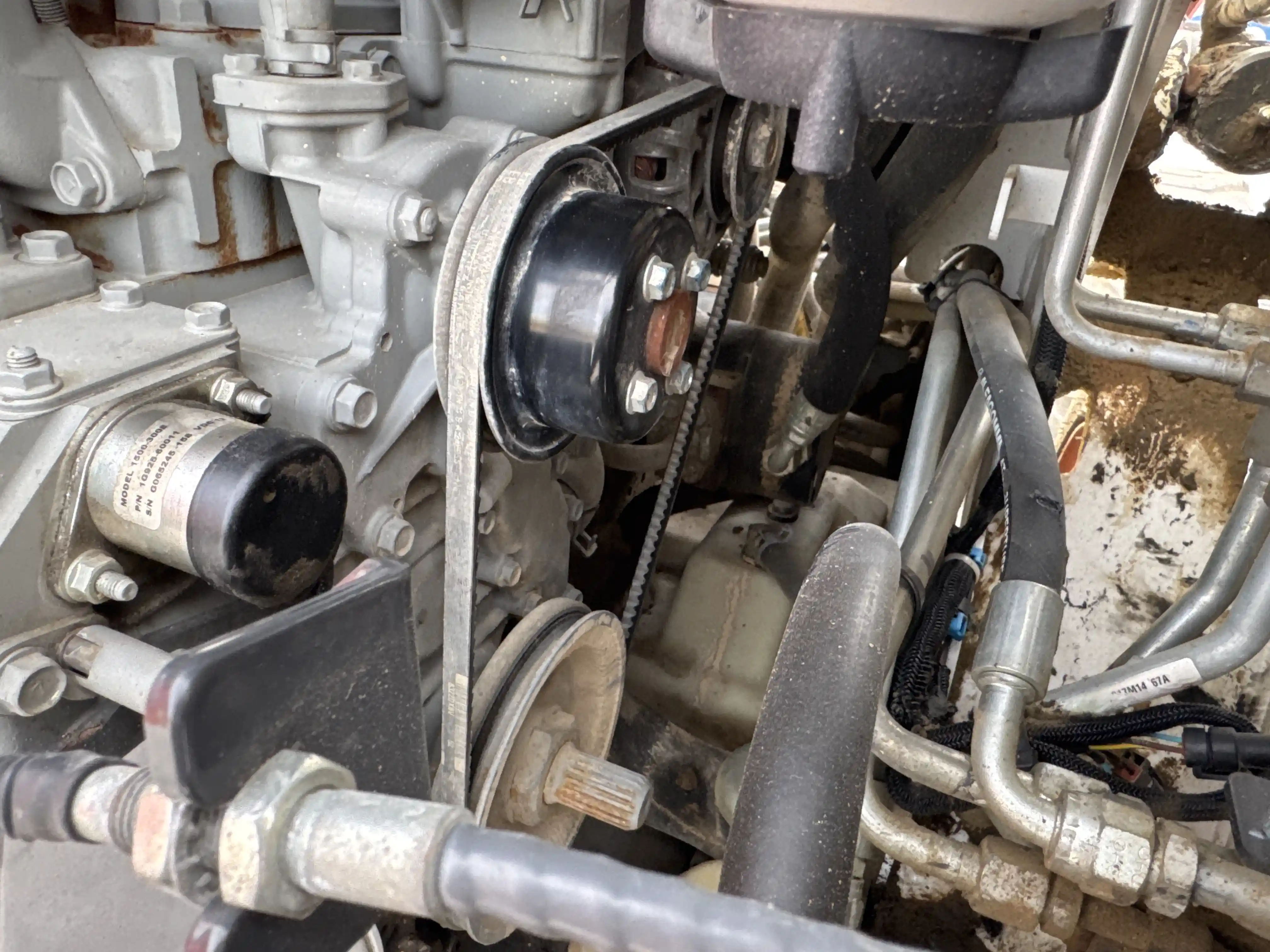 SSL-005-Bobcat-S510-skid-steer-loader-inspection-engine-belts-2