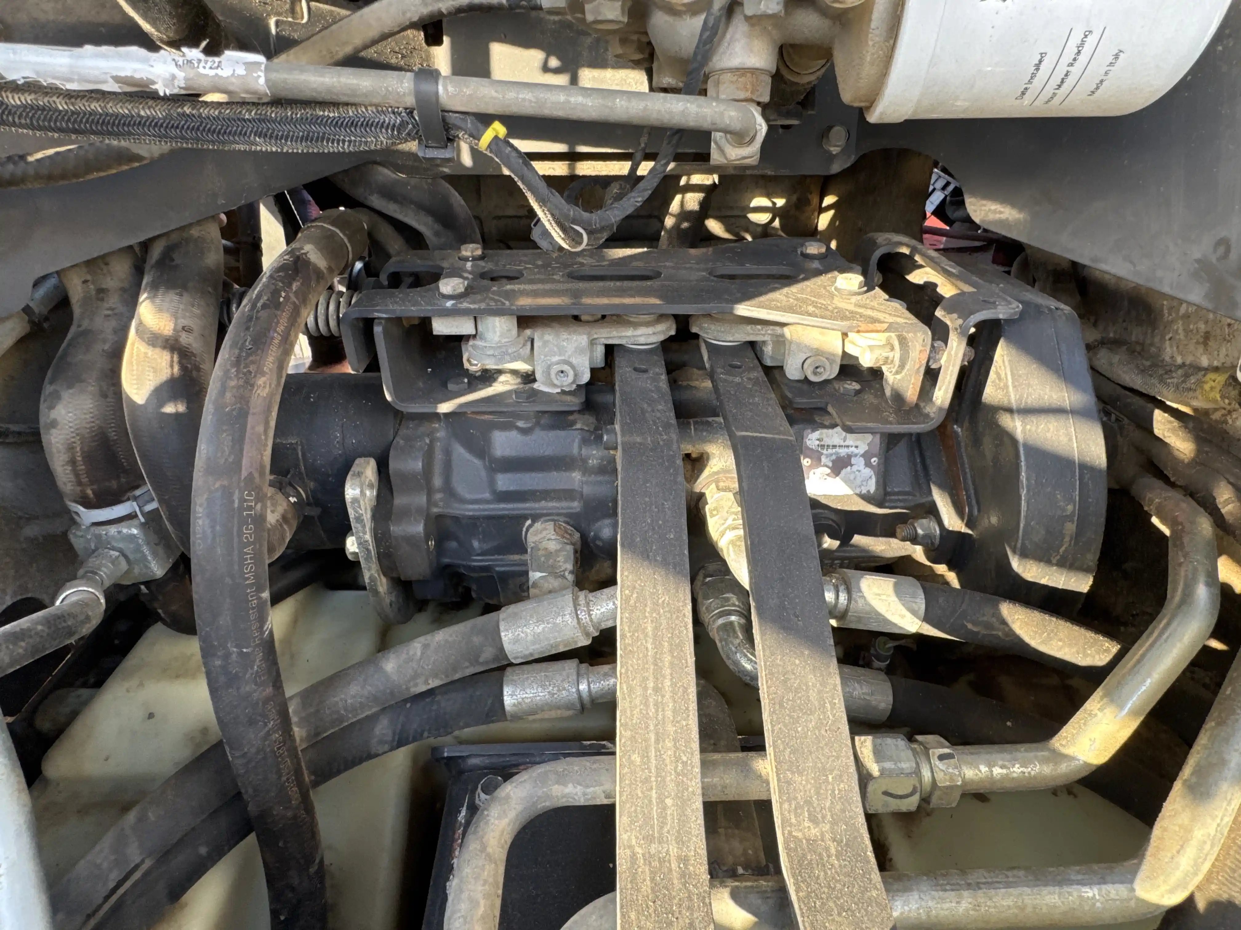 SSL-006-Bobcat-S510-skid-steer-loader-inspection-hydraulics-hydraulic-pump-1