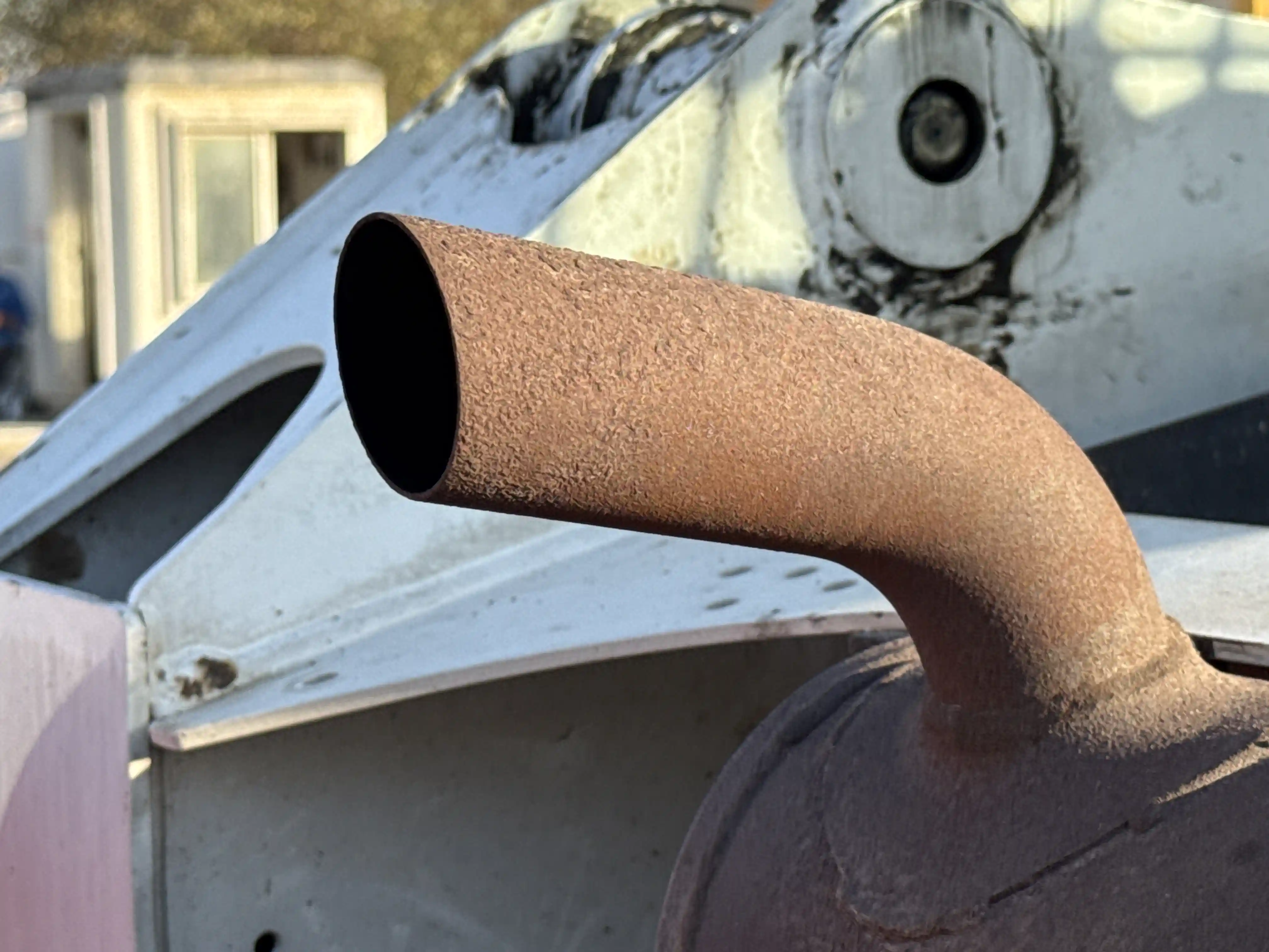 SSL-006-Bobcat-S510-skid-steer-loader-inspection-engine-exhaust-system-2