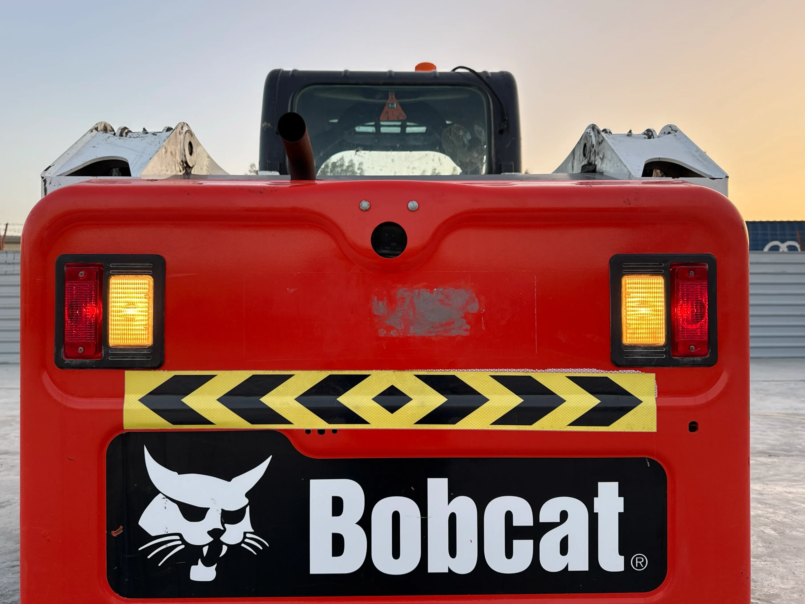 SSL-006-Bobcat-S510-skid-steer-loader-inspection-electronics-lights-and-signals-2