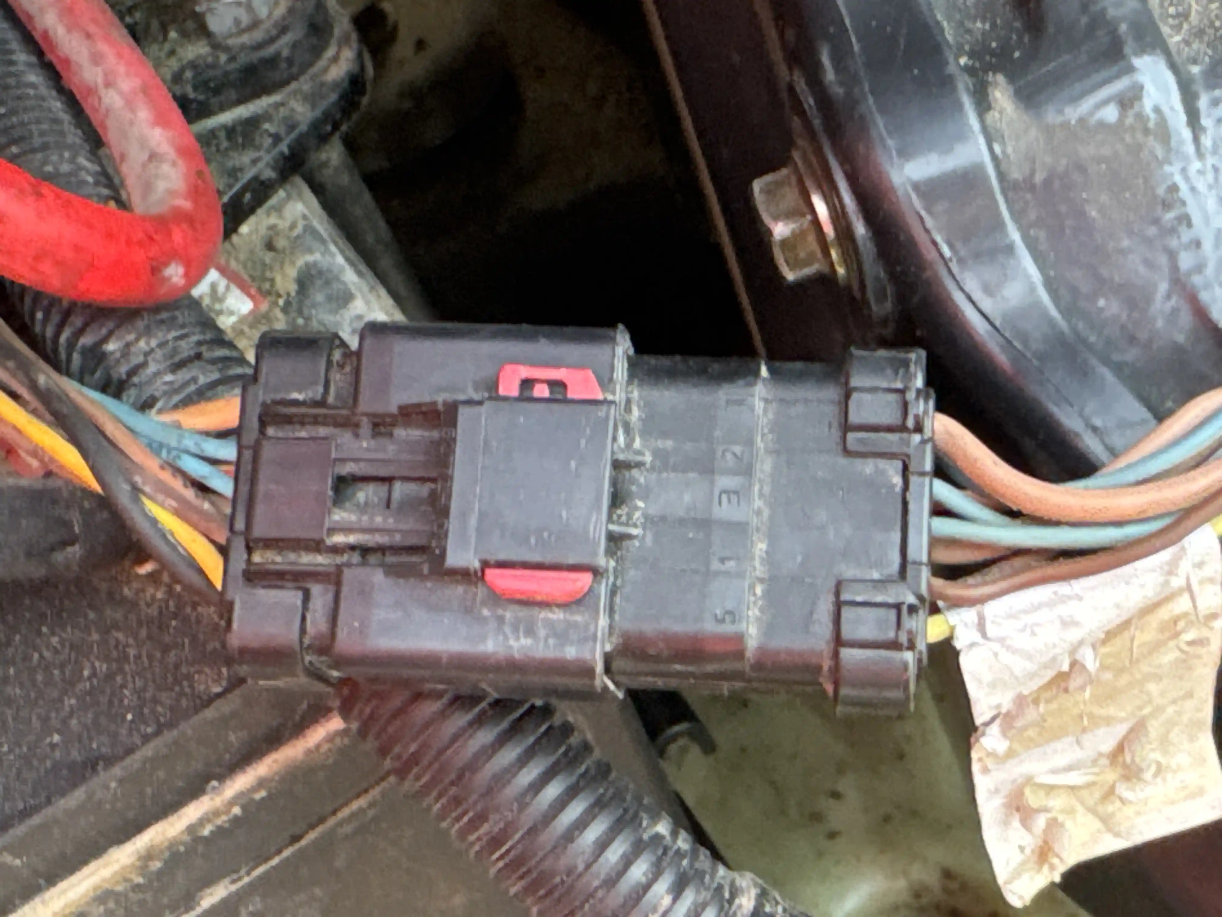 SSL-006-Bobcat-S510-skid-steer-loader-inspection-electronics-main-harness-2