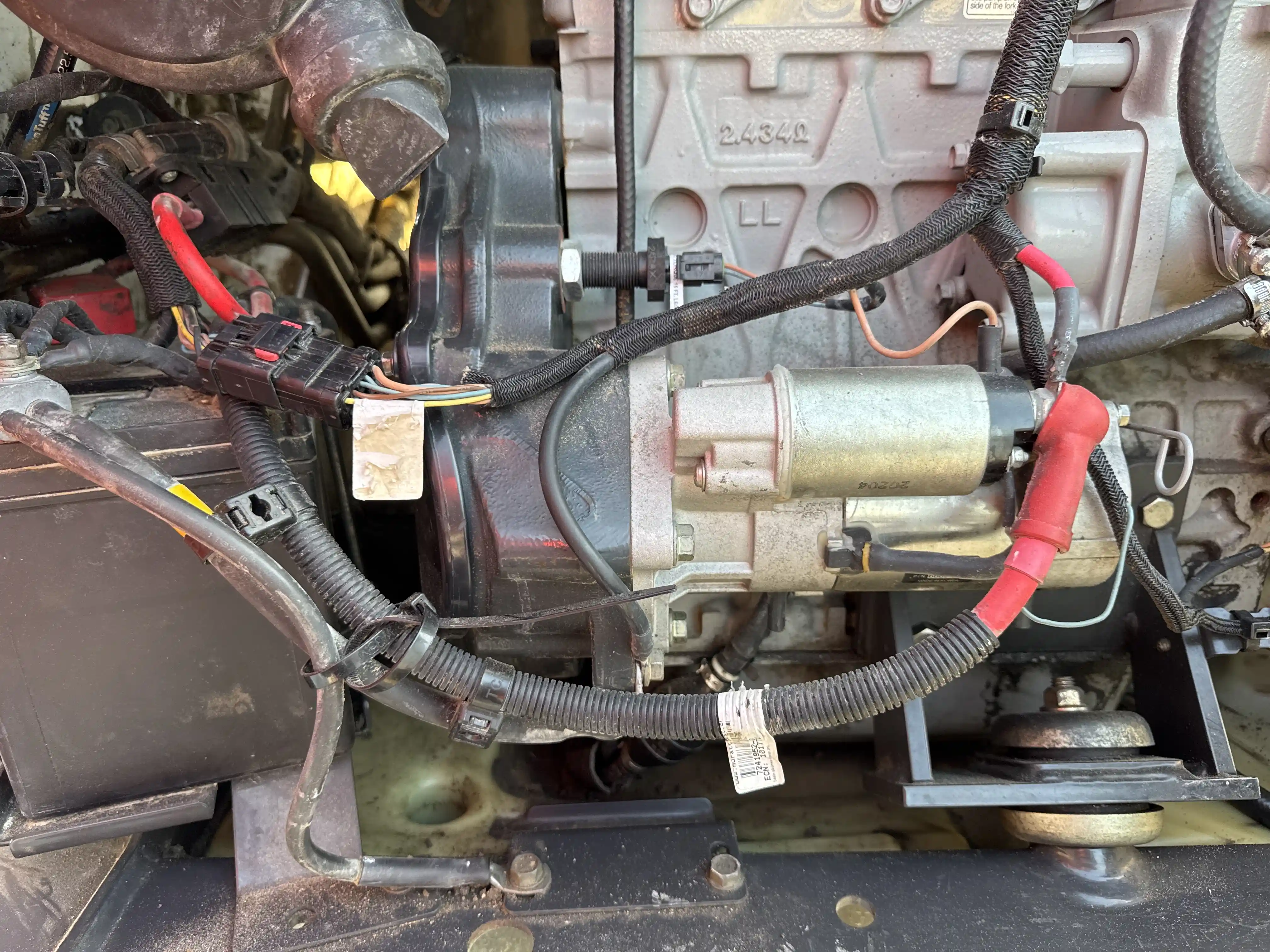 SSL-006-Bobcat-S510-skid-steer-loader-inspection-electronics-main-harness-3