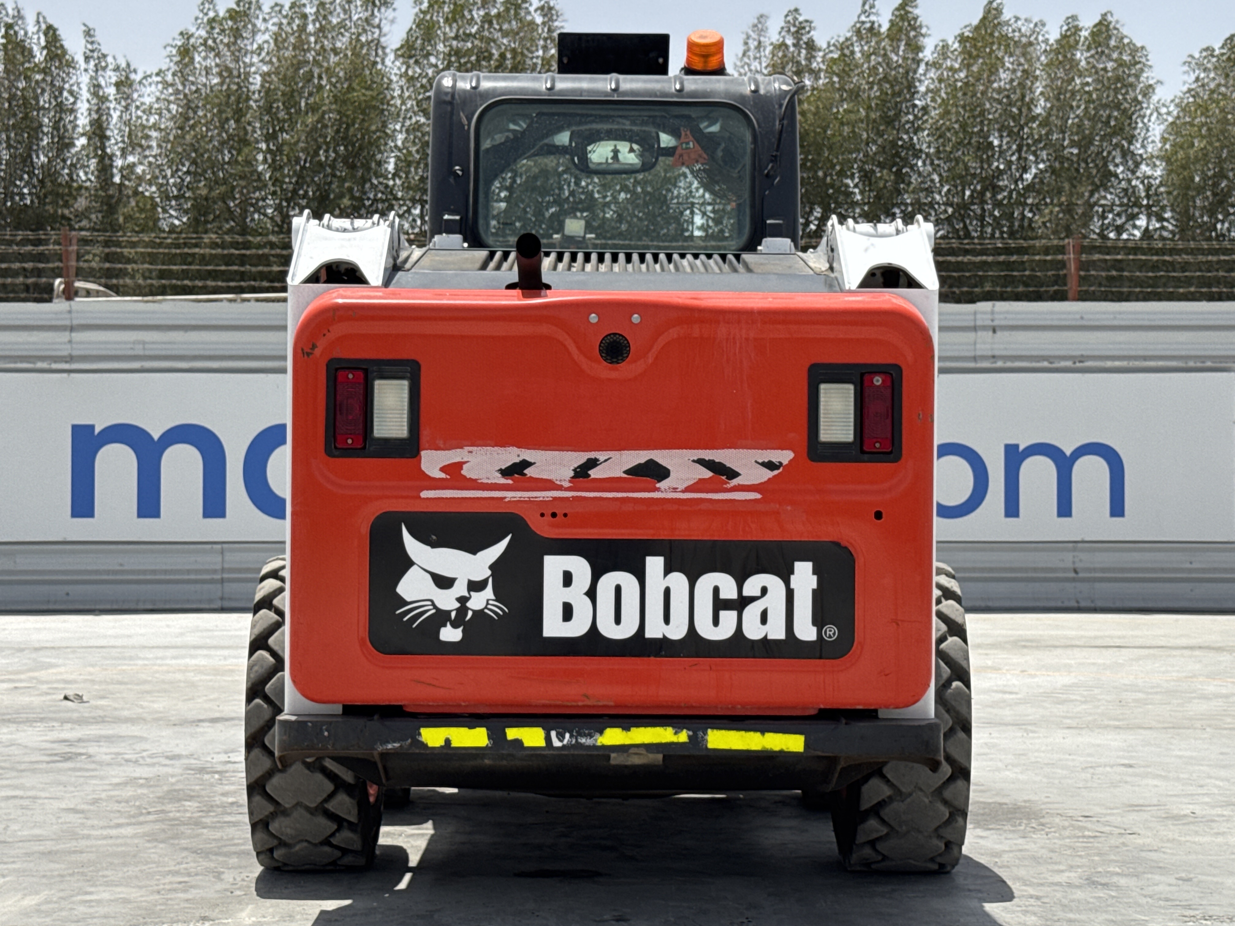 SSL-008-Bobcat-S510-skid-steer-loader-inspection-structure-paint-3