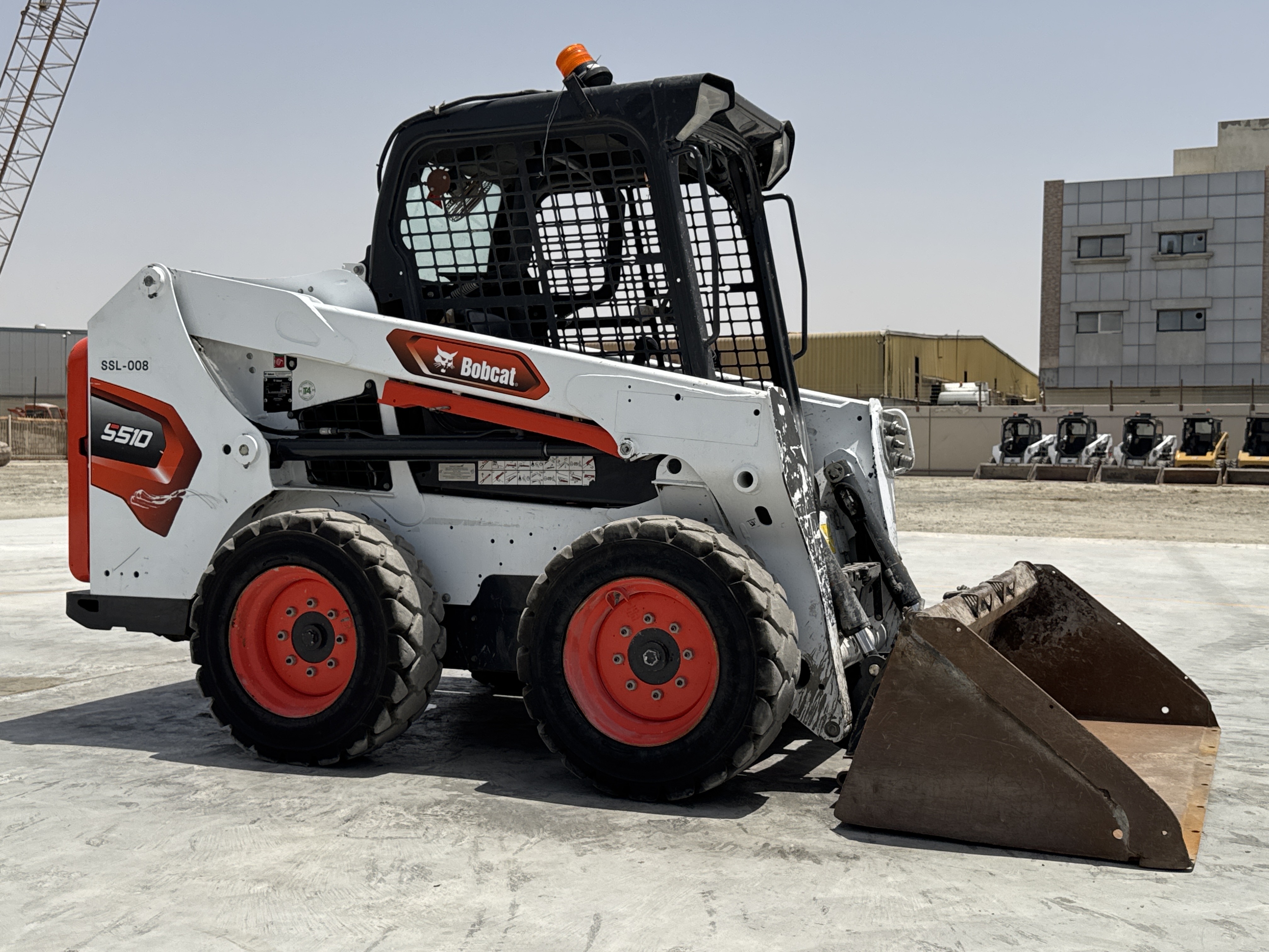 SSL-008-Bobcat-S510-skid-steer-loader-inspection-structure-paint-4