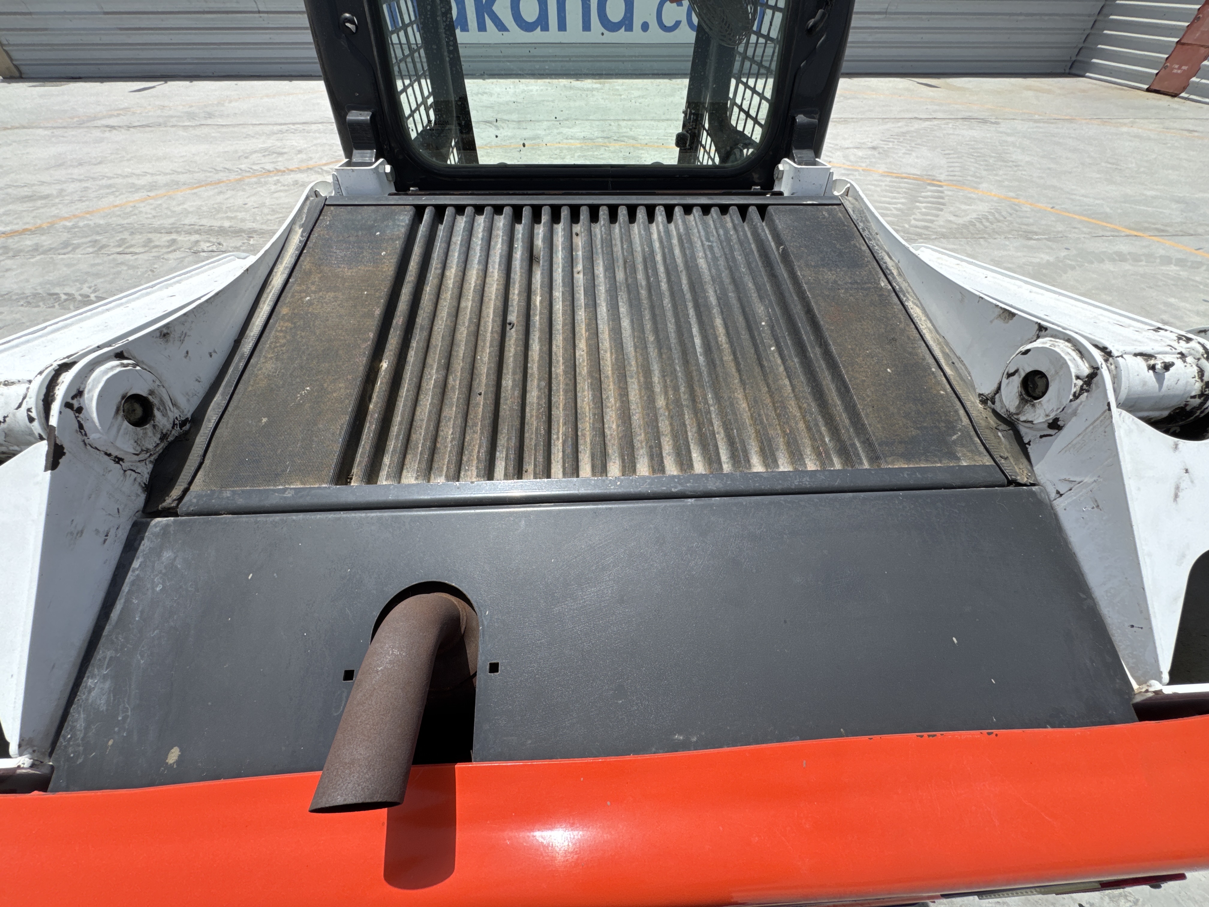 SSL-008-Bobcat-S510-skid-steer-loader-inspection-structure-sheet-metal-fiberglass-1