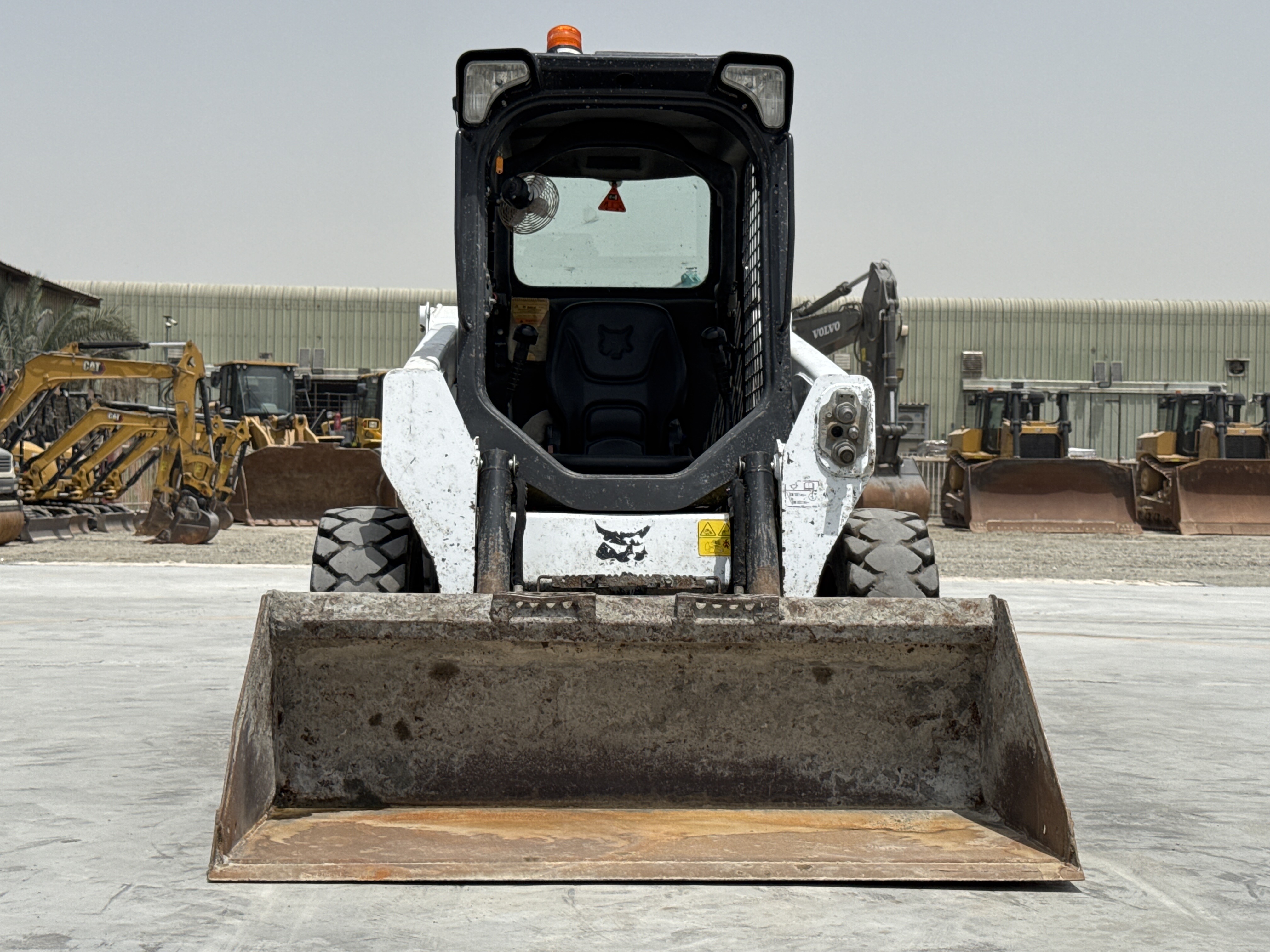 SSL-007-Bobcat-S510-skid-steer-loader-inspection-structure-paint-4