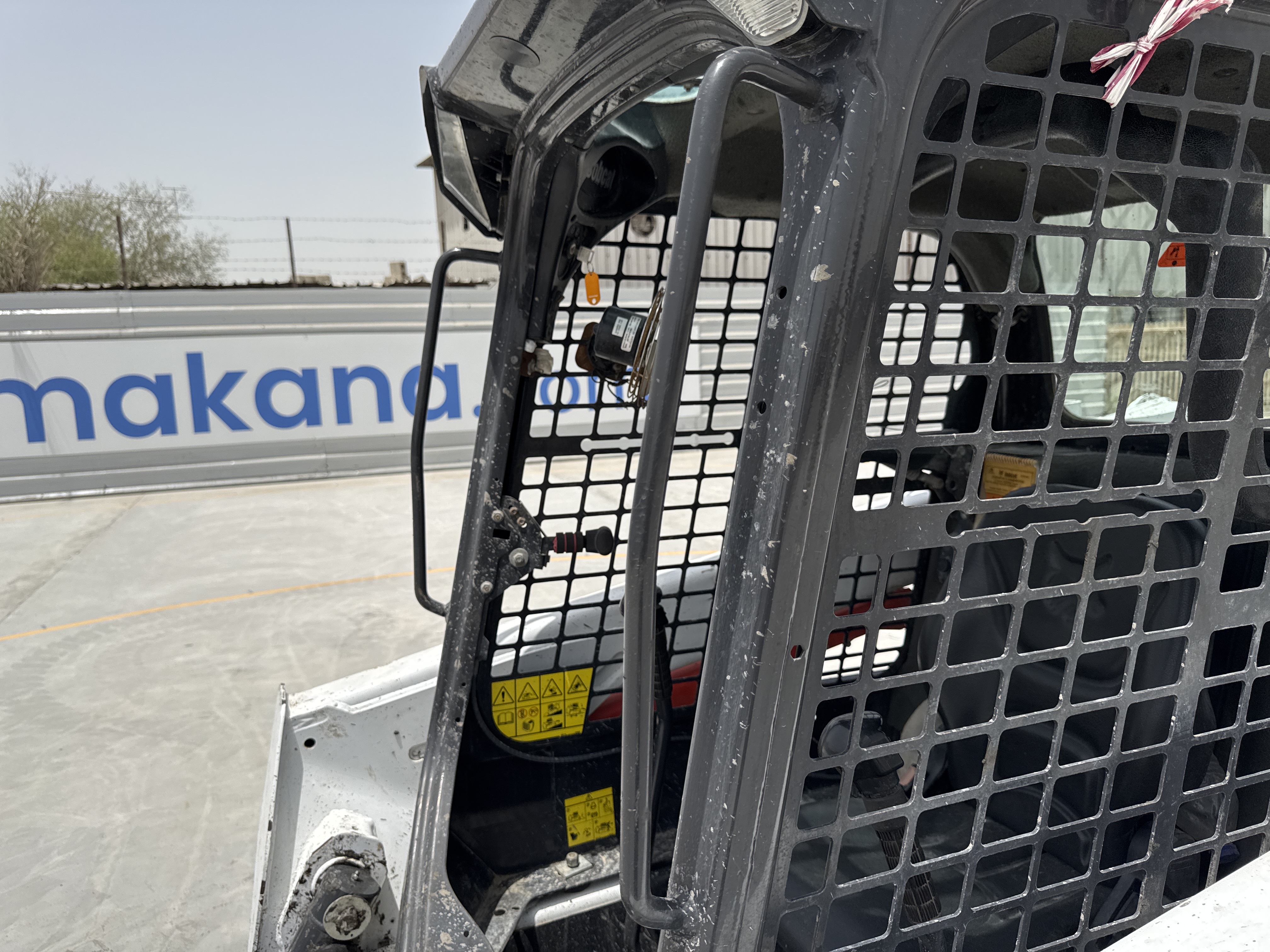SSL-007-Bobcat-S510-skid-steer-loader-inspection-structure-handrails-2