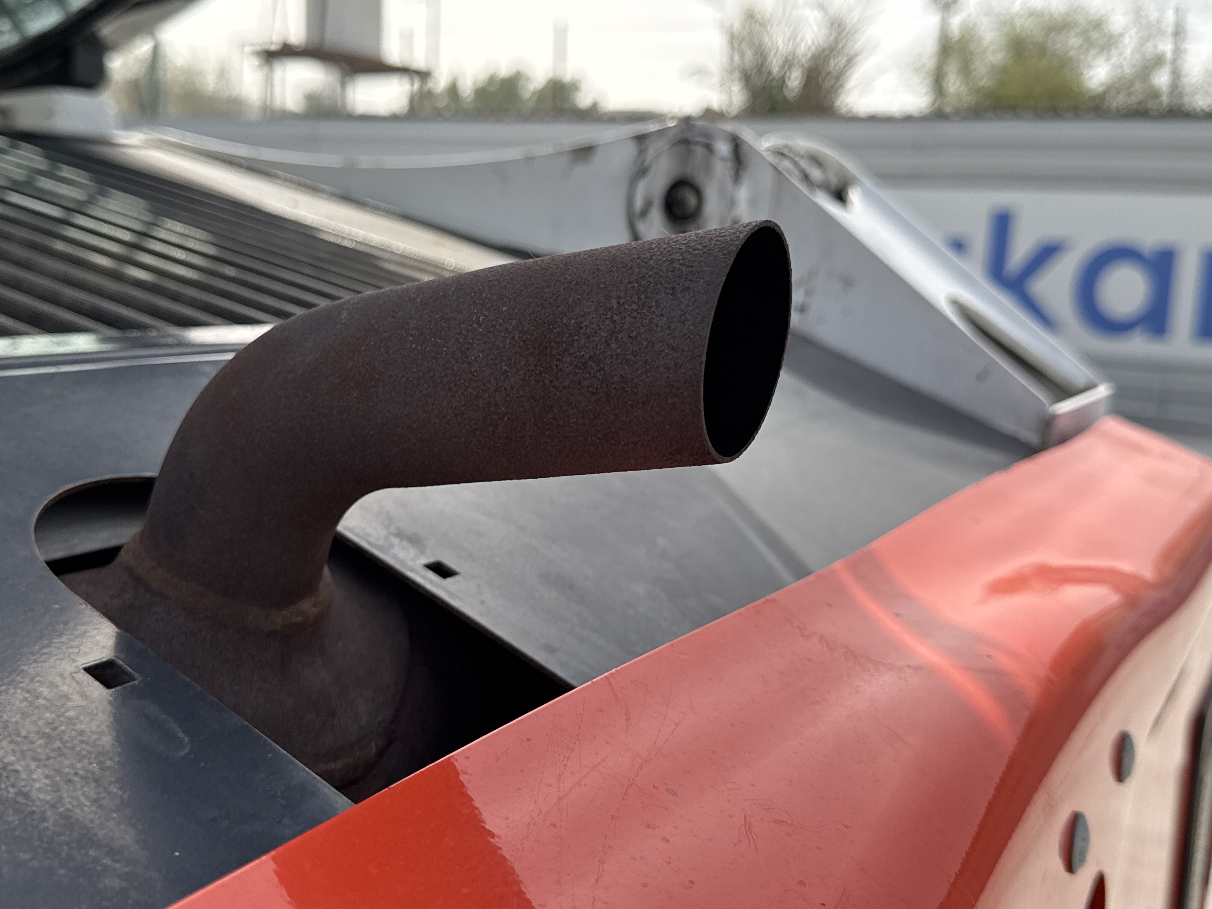 SSL-008-Bobcat-S510-skid-steer-loader-inspection-engine-exhaust-system-3
