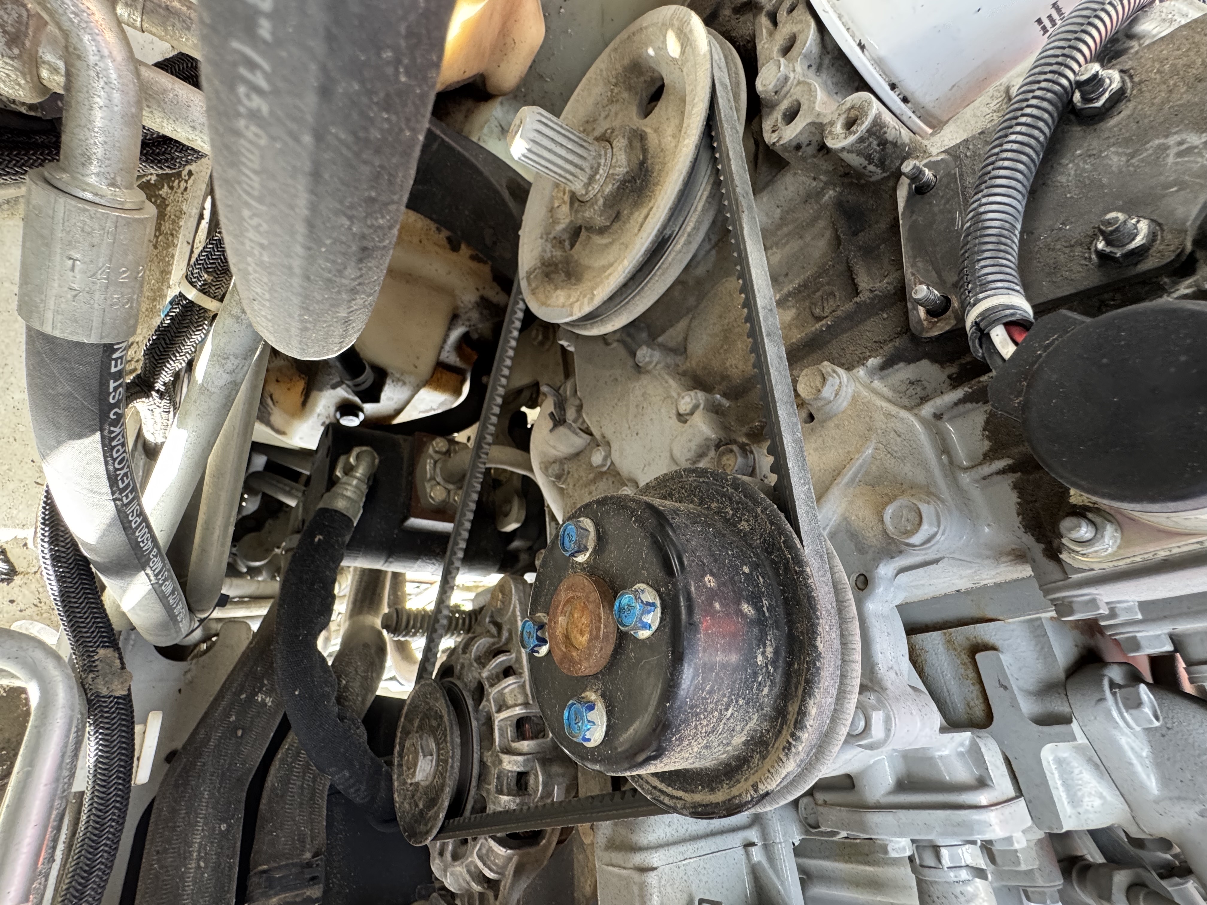 SSL-008-Bobcat-S510-skid-steer-loader-inspection-engine-belts-4
