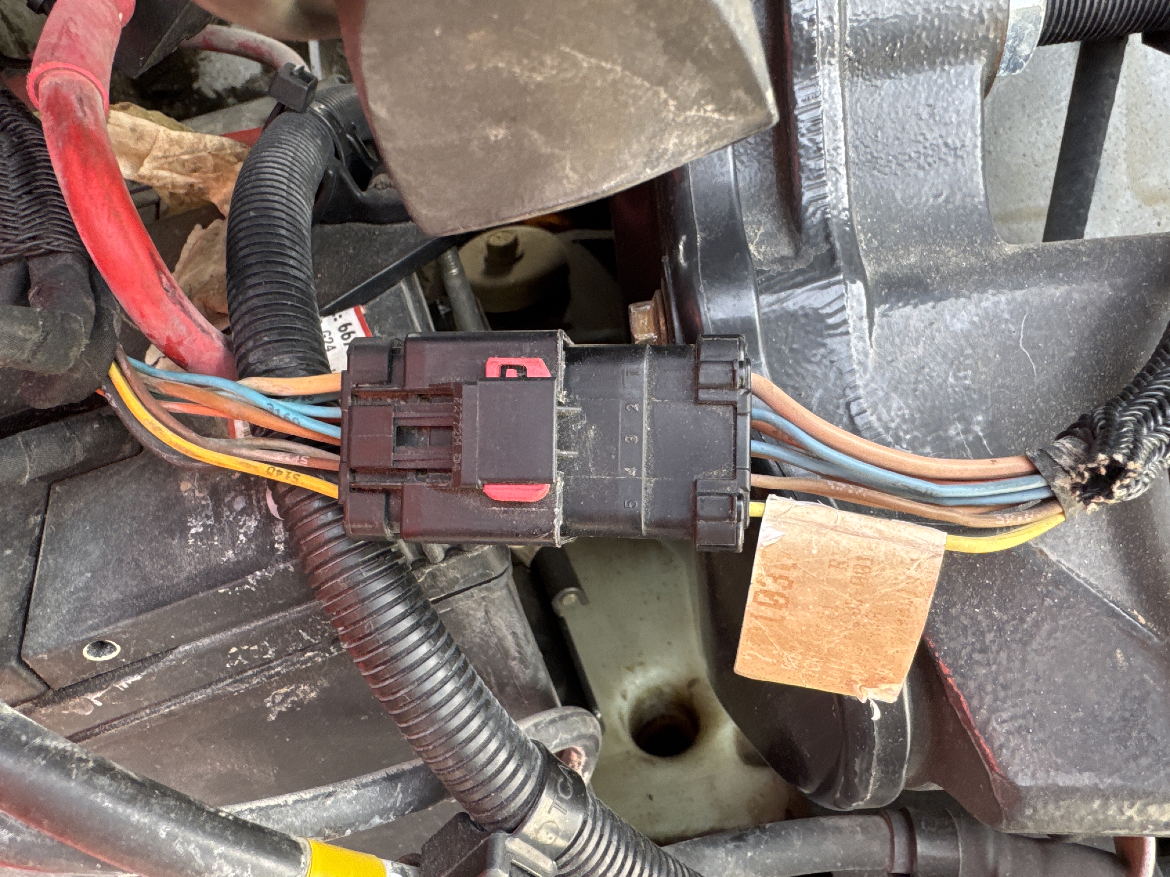 SSL-008-Bobcat-S510-skid-steer-loader-inspection-electronics-main-harness-3