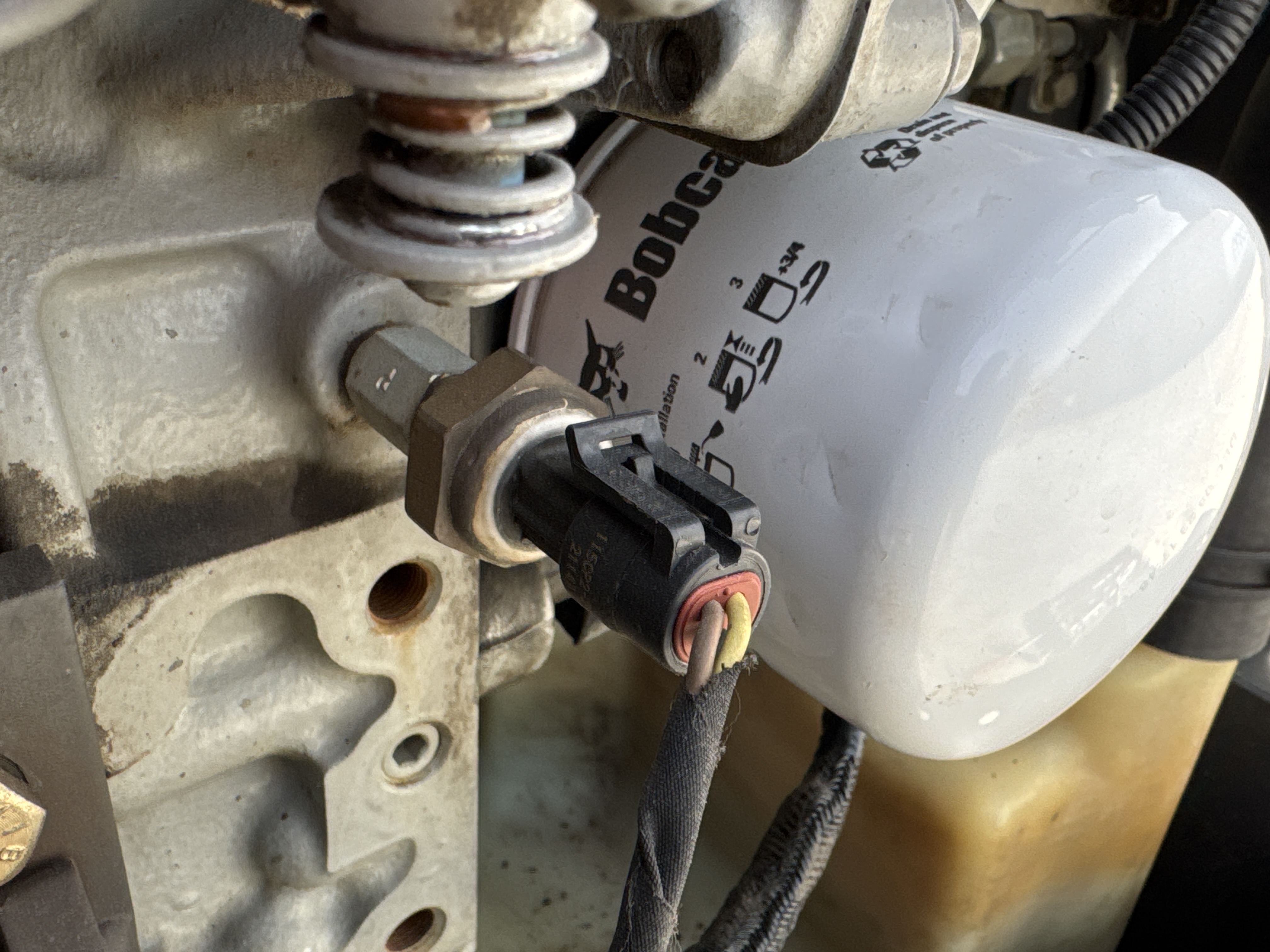 SSL-008-Bobcat-S510-skid-steer-loader-inspection-electronics-main-harness-5
