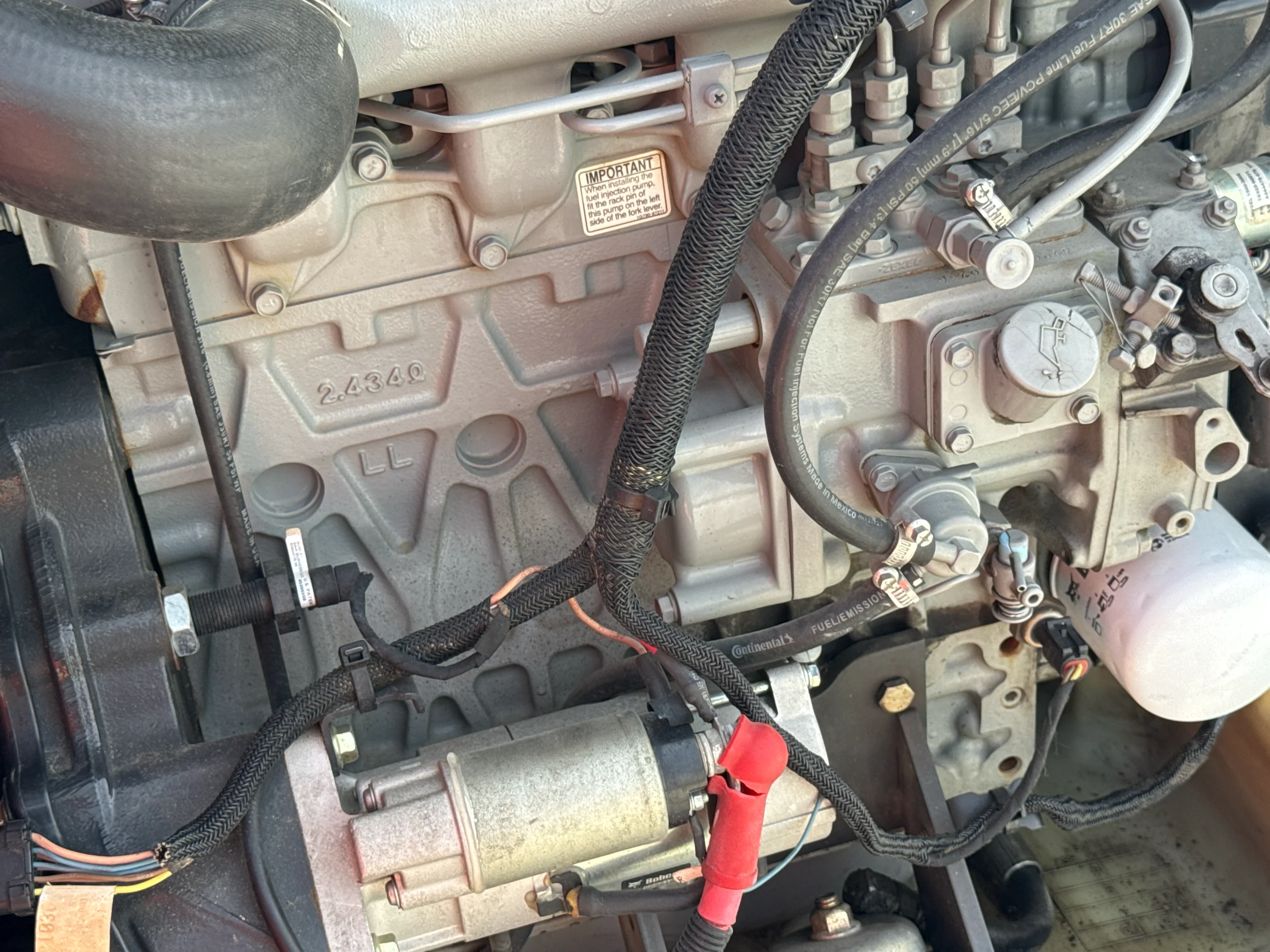 SSL-008-Bobcat-S510-skid-steer-loader-inspection-electronics-main-harness-7