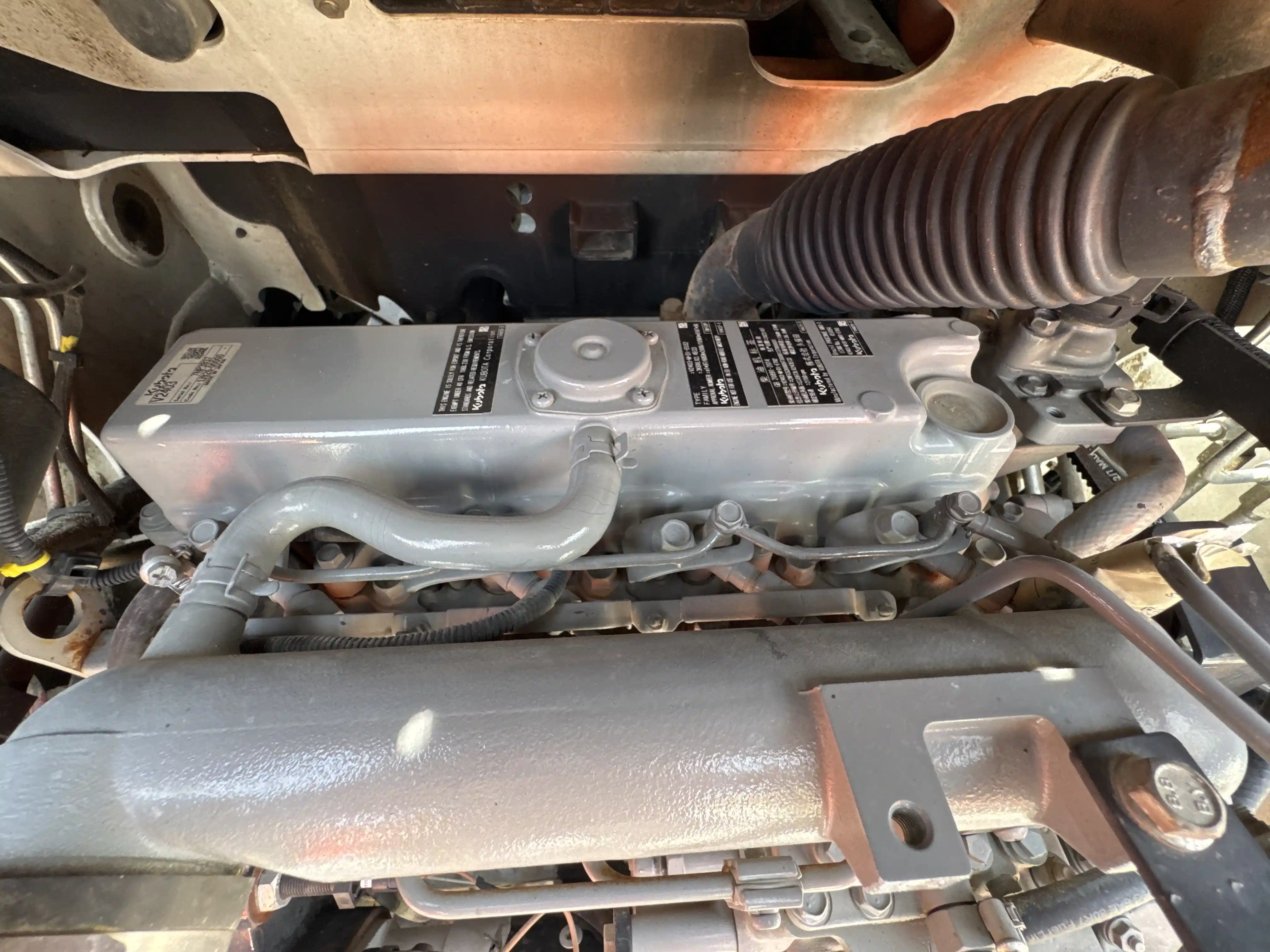 SSL-007-Bobcat-S510-skid-steer-loader-inspection-engine-fuel-leaks-1