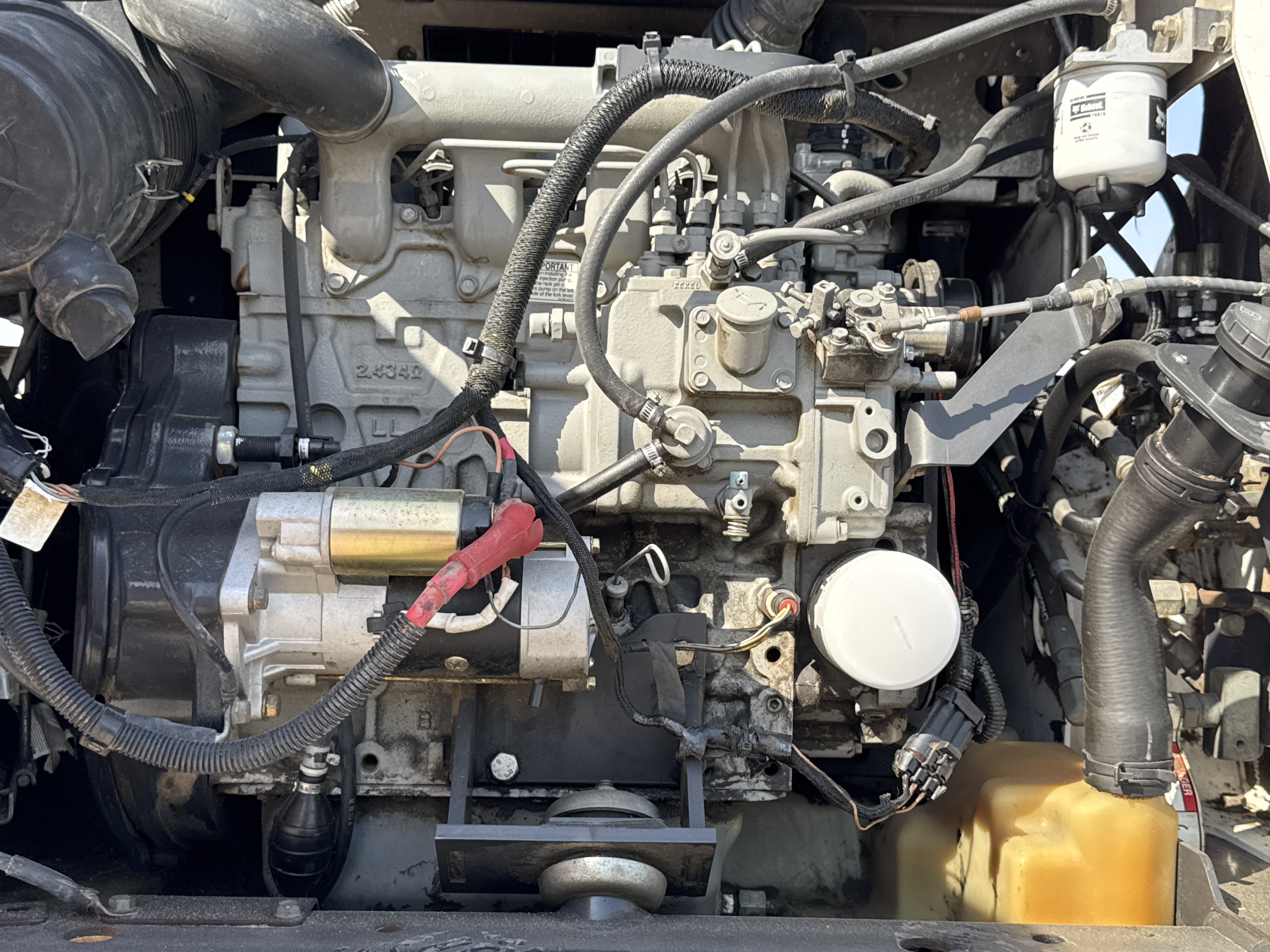 SSL-009-Bobcat-S510-skid-steer-loader-inspection-engine-engine-oil-leaks-1