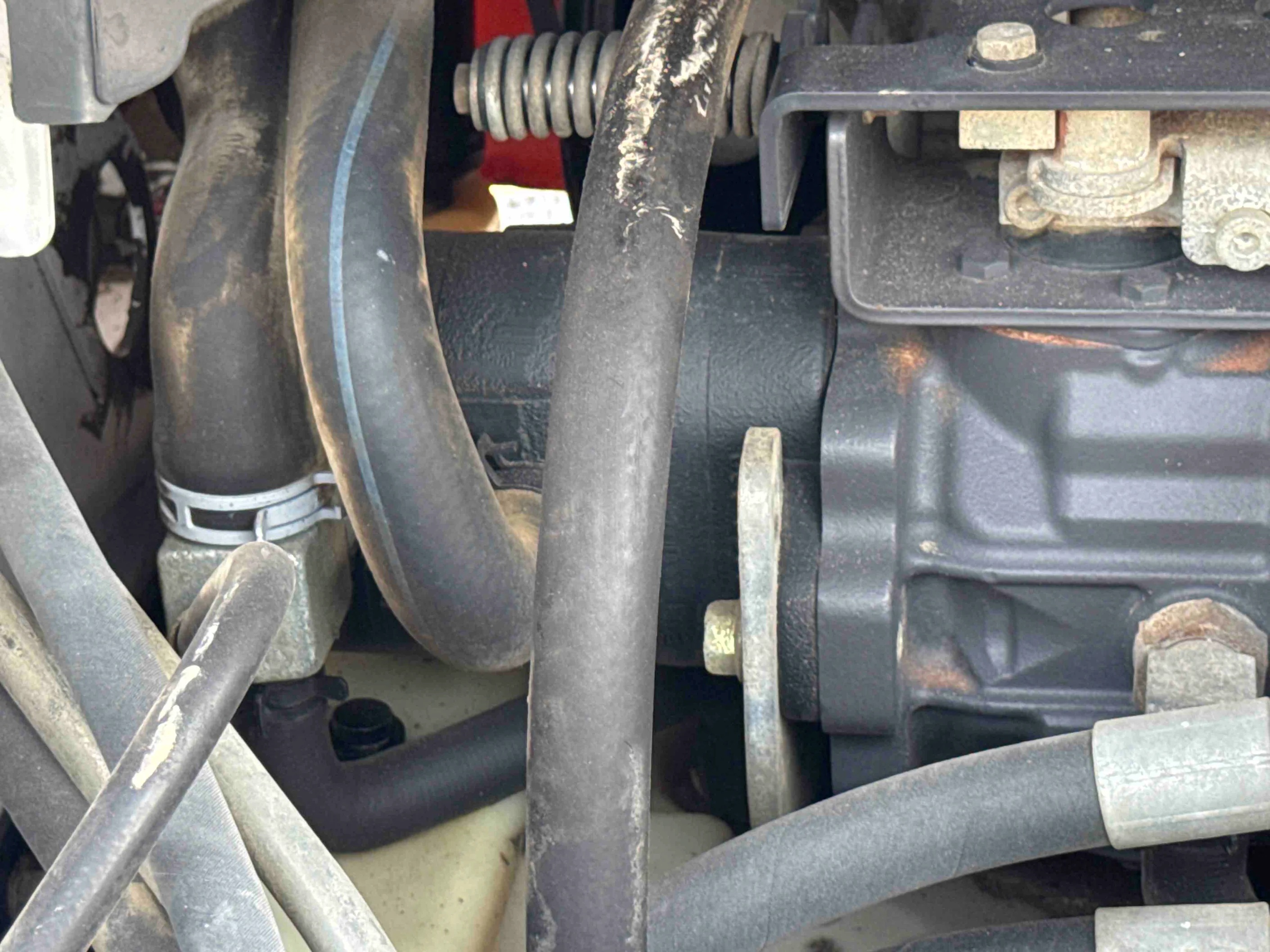 SSL-009-Bobcat-S510-skid-steer-loader-inspection-hydraulics-hydraulic-pump-2