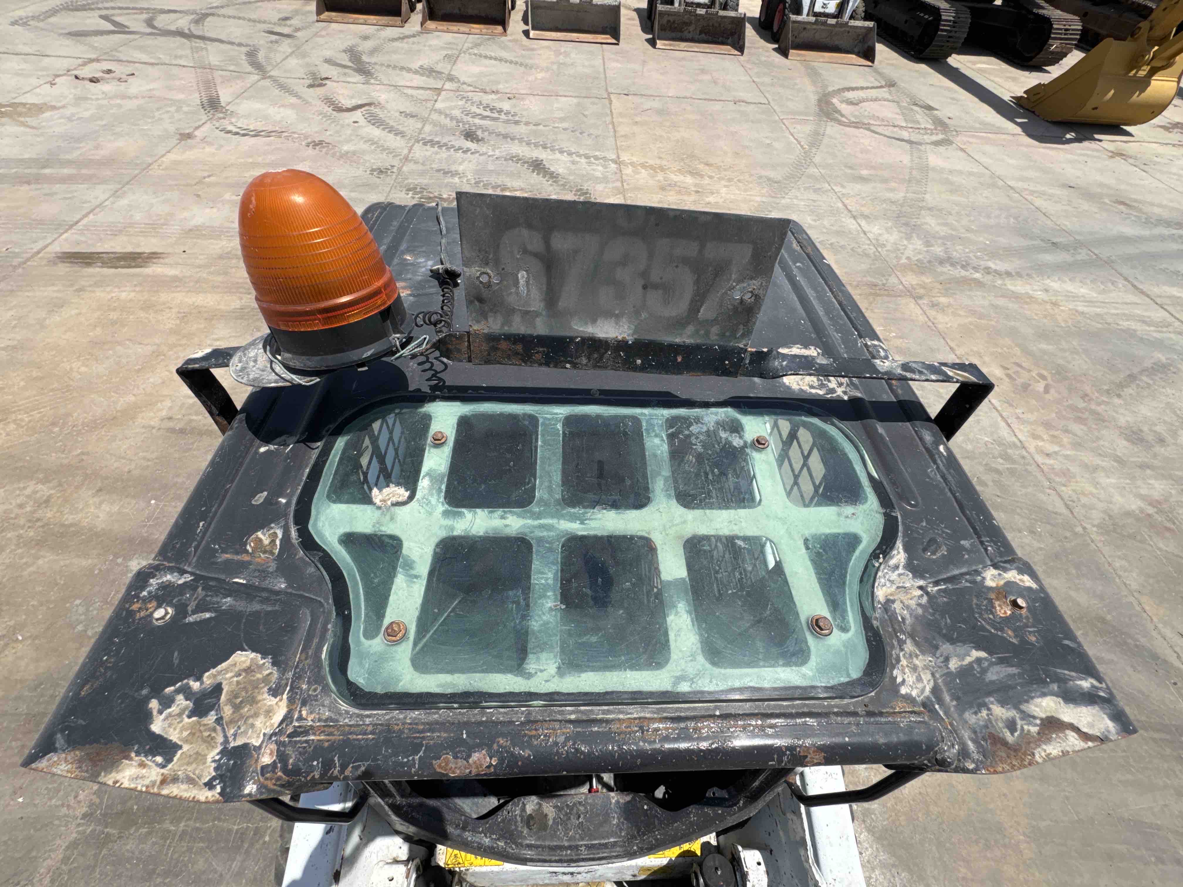 SSL-009-Bobcat-S510-skid-steer-loader-inspection-safety-rollover-protective-structure-ROPS-FOPS-3
