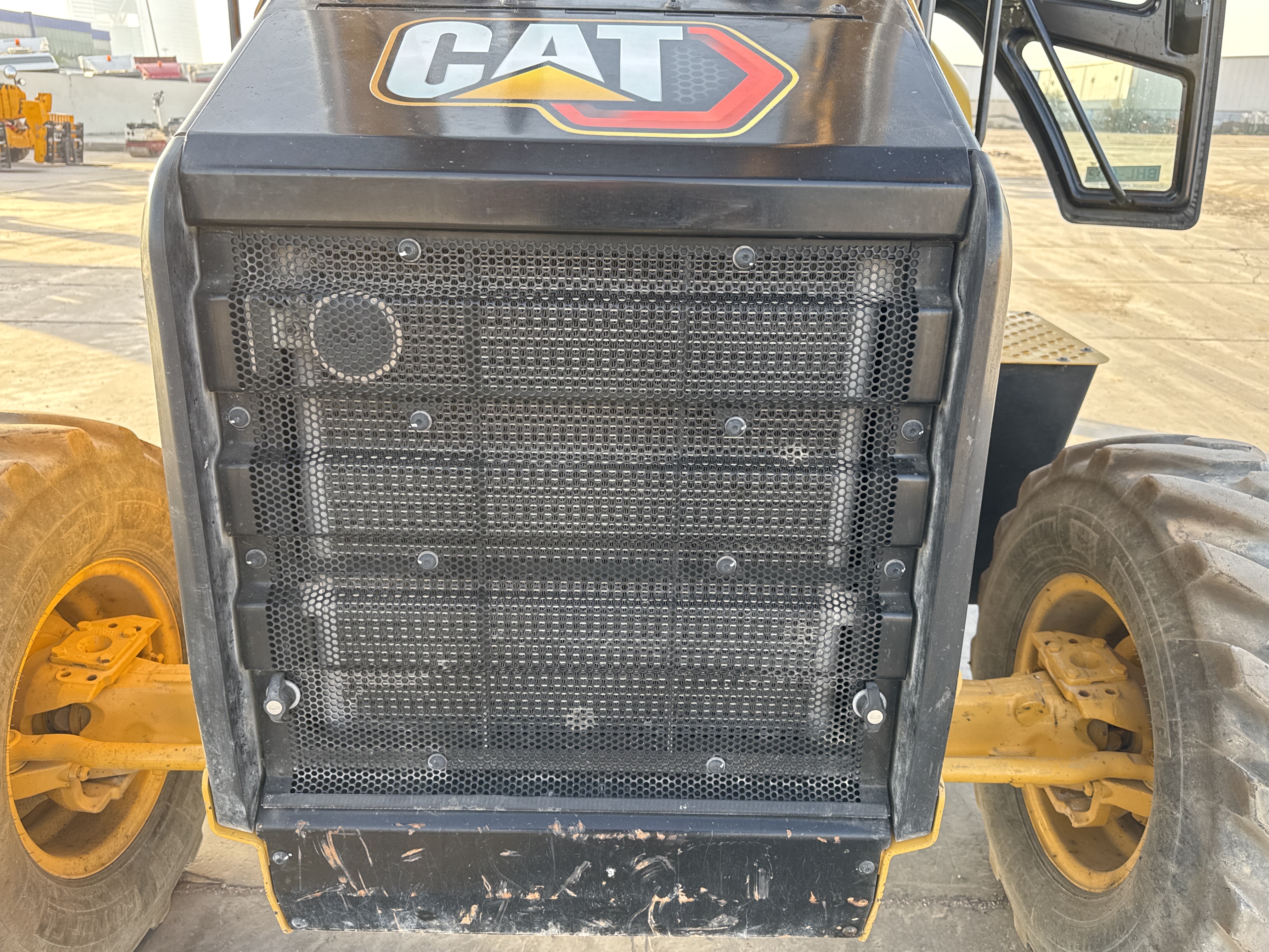BHL-002- Cat-428-backhoe-loader-inspection-structure-sheet-metal-fiberglass-6