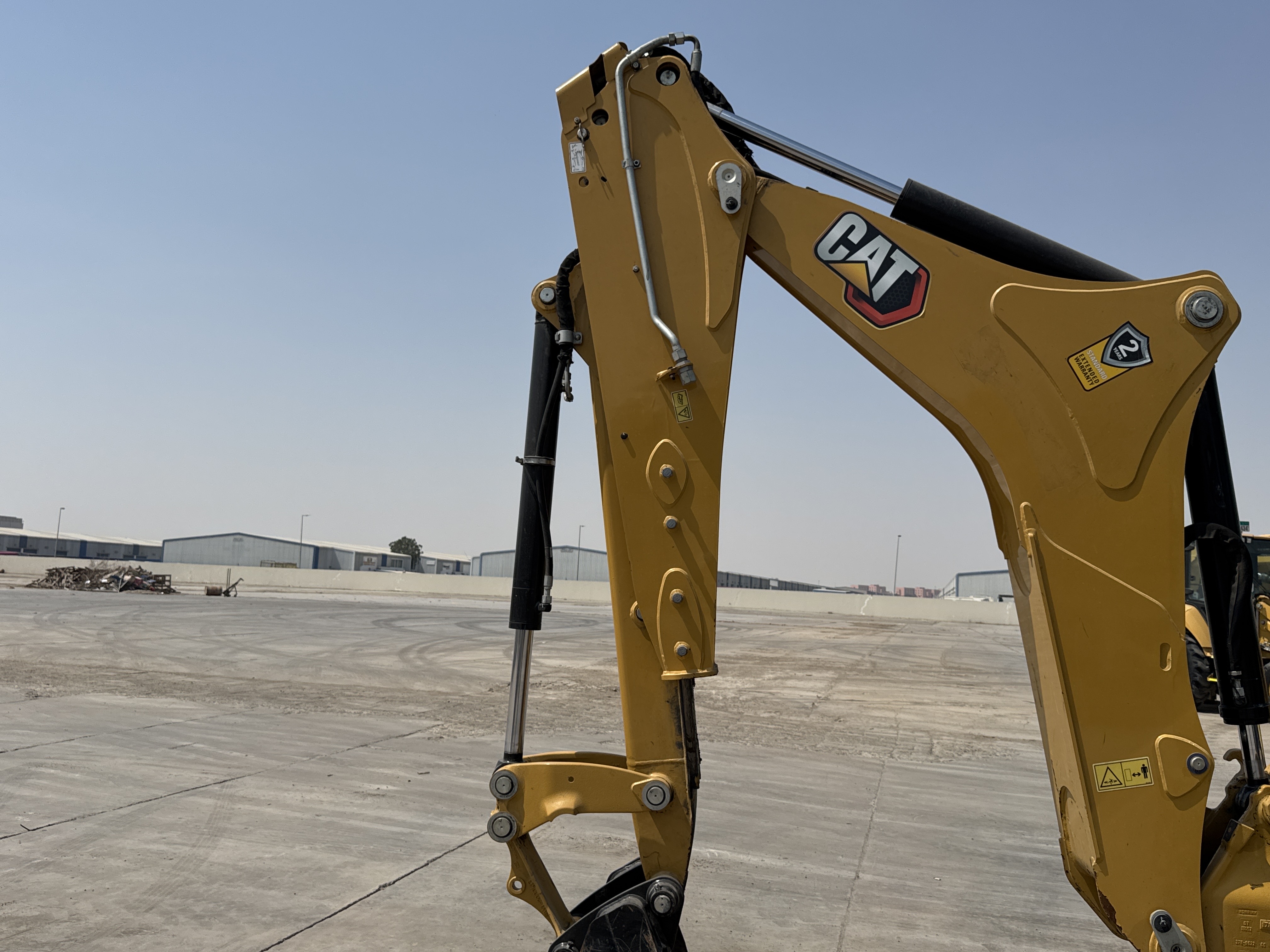 BHL-002- Cat-428-backhoe-loader-inspection-chassis-stick-1