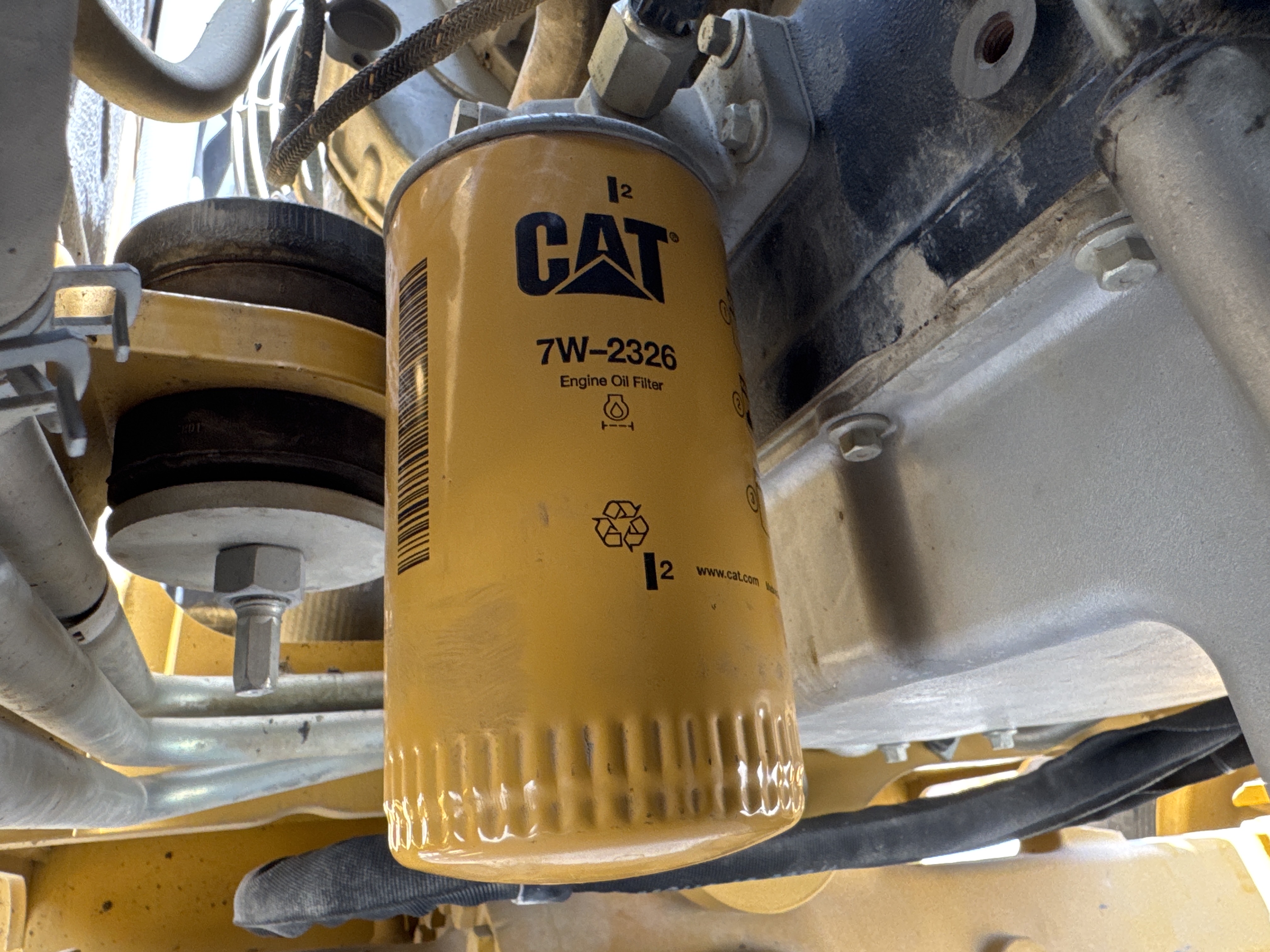 BHL-002- Cat-428-backhoe-loader-inspection-engine-engine-oil-leaks -2