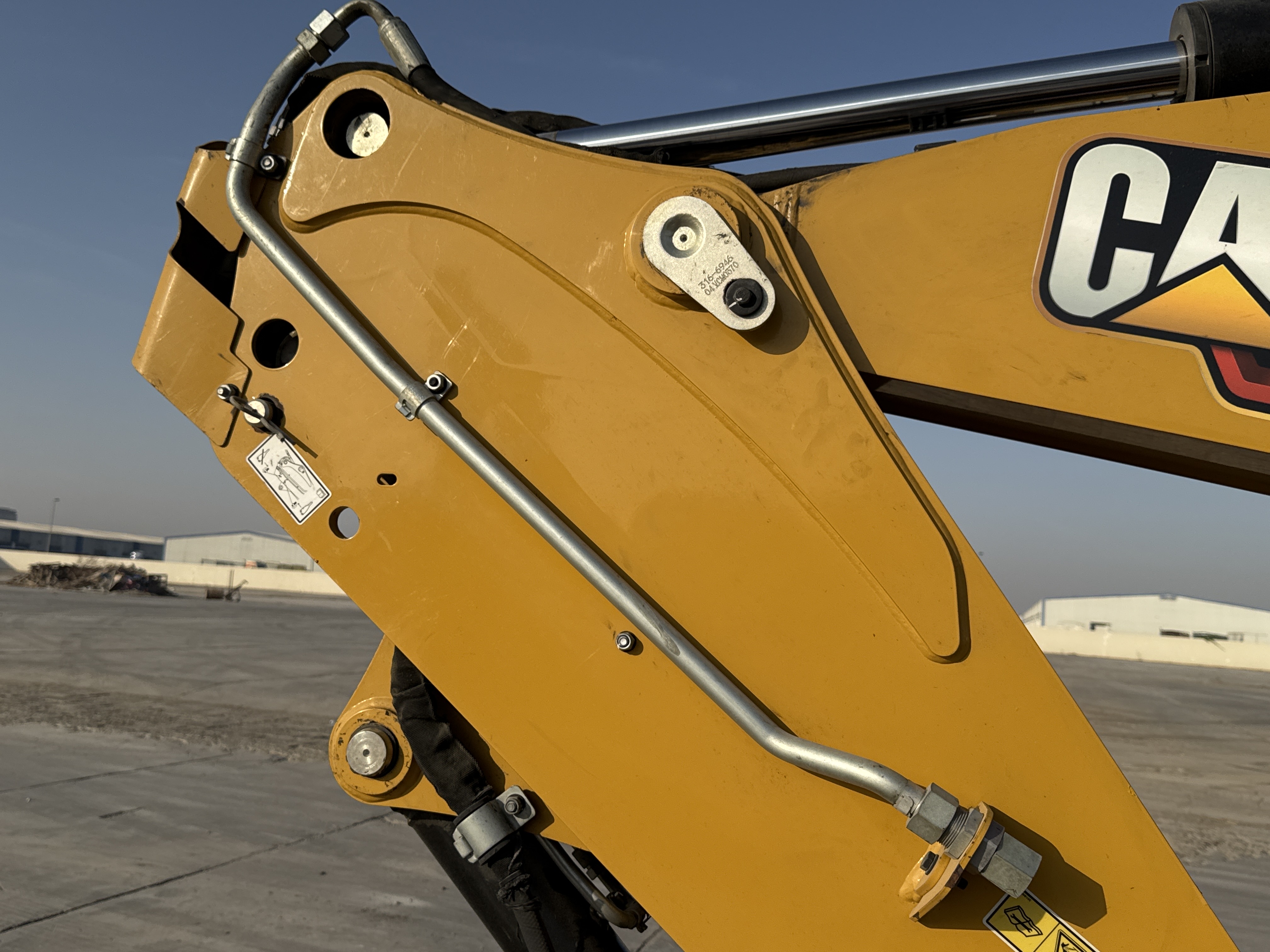 BHL-002- Cat-428-backhoe-loader-inspection-hydraulics-hydraulic-hoses-and-lines-5