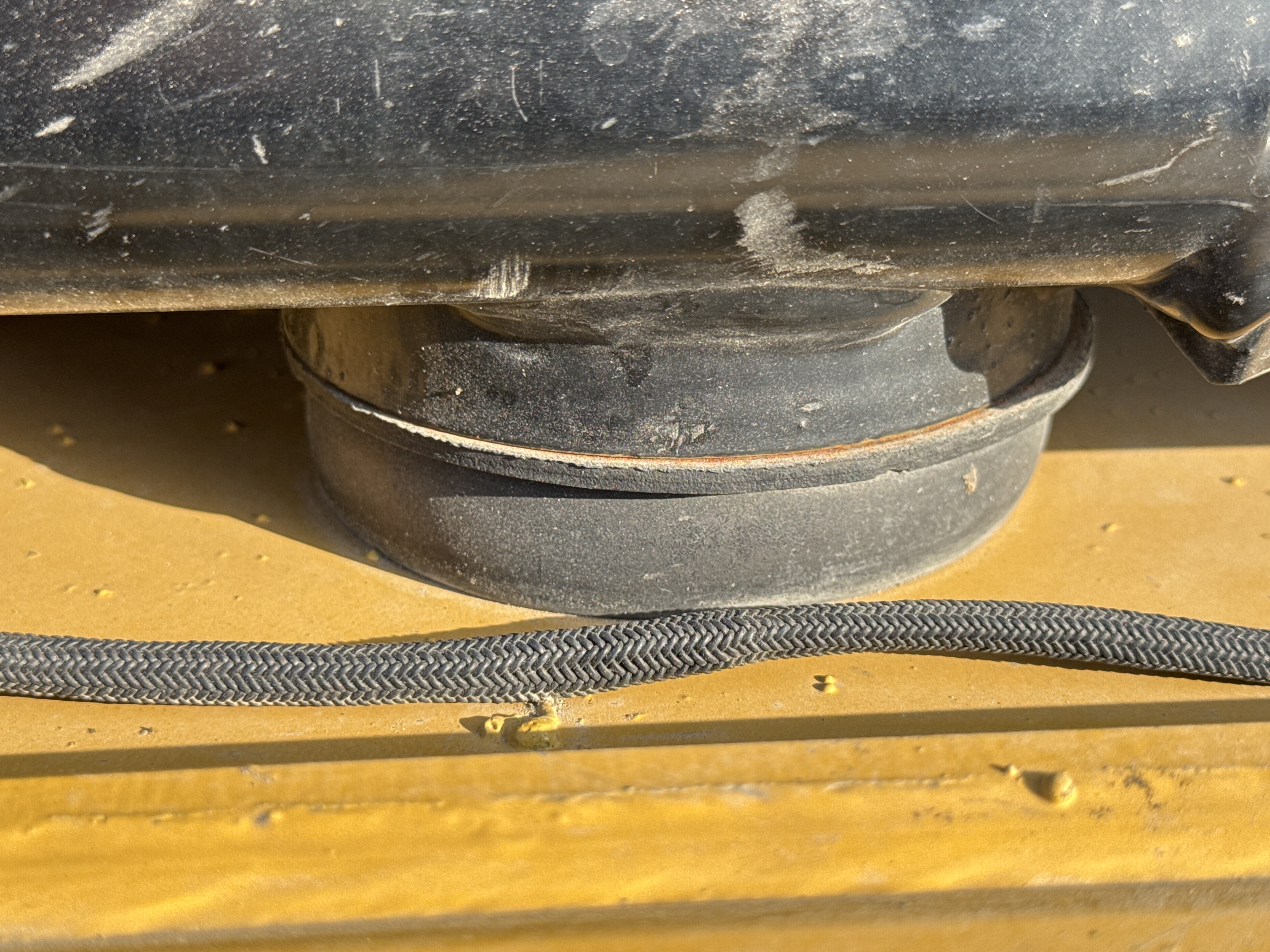 BHL-002- Cat-428-backhoe-loader-inspection-safety-rollover-protective-structure-ROPS-FOPS-2