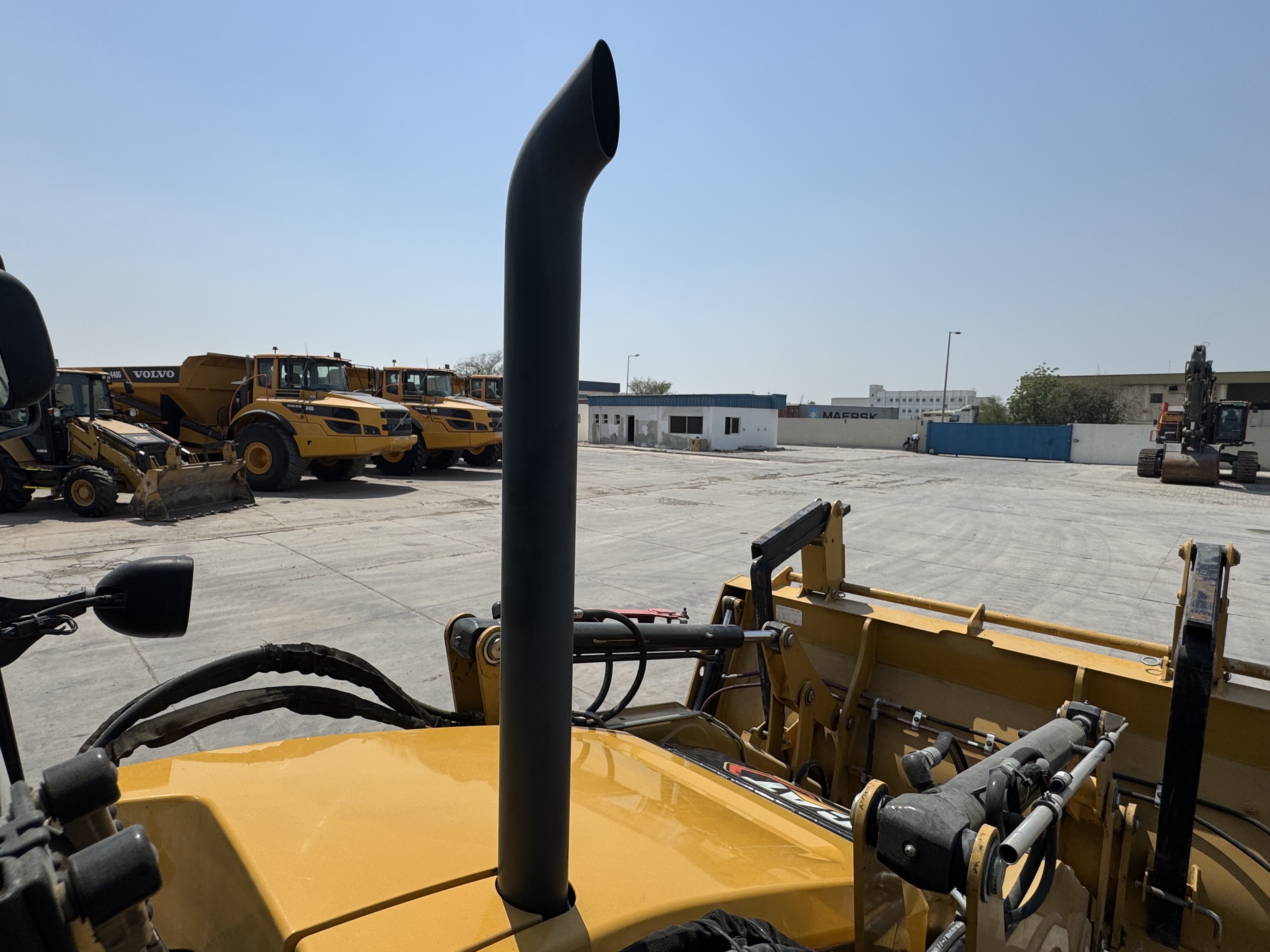 BHL-002- Cat-428-backhoe-loader-inspection-engine-exhaust-system-3