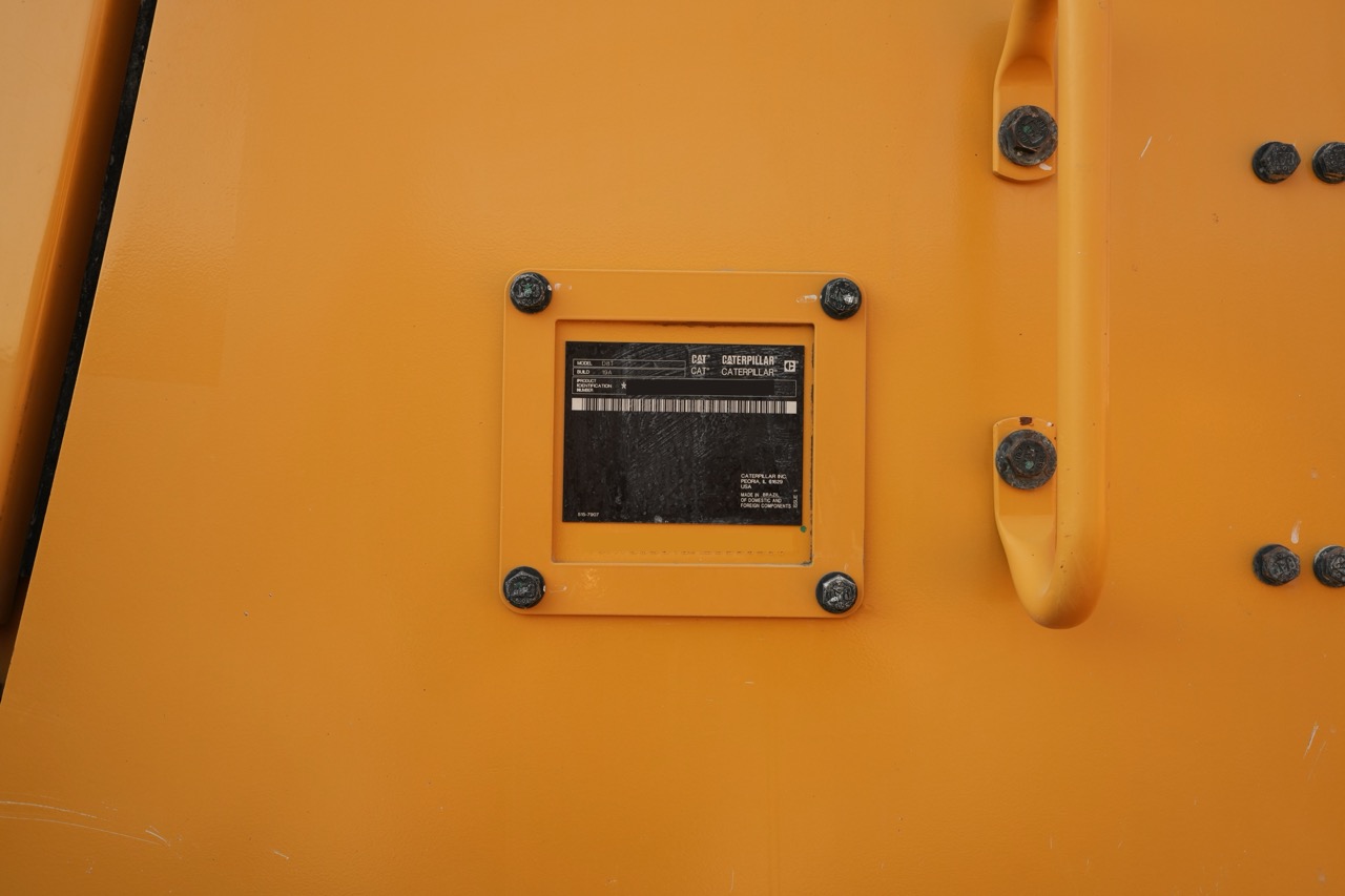 CDB-001-Cat-D8T-crawler-dozer-inspection-general-serial-number