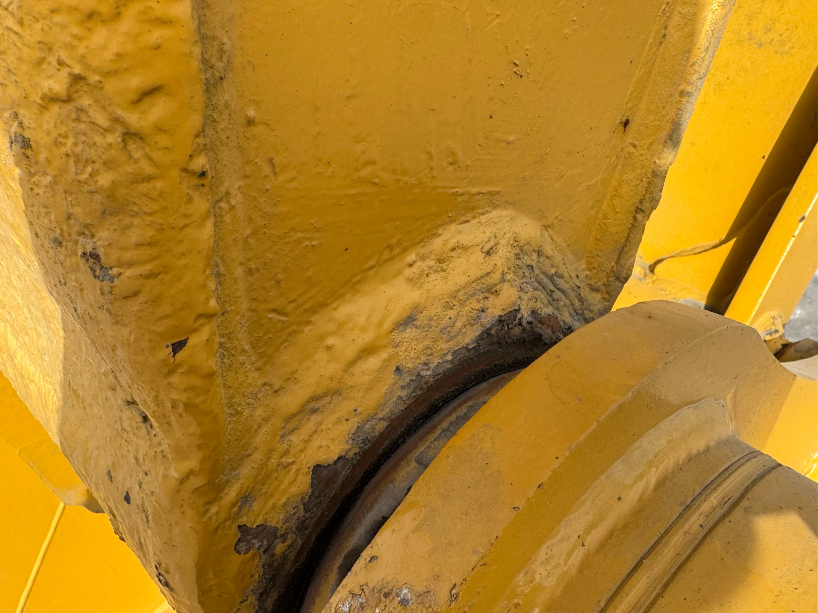MDX-002-Cat-323D3-medium-excavator-inspection-chassis-stick-4