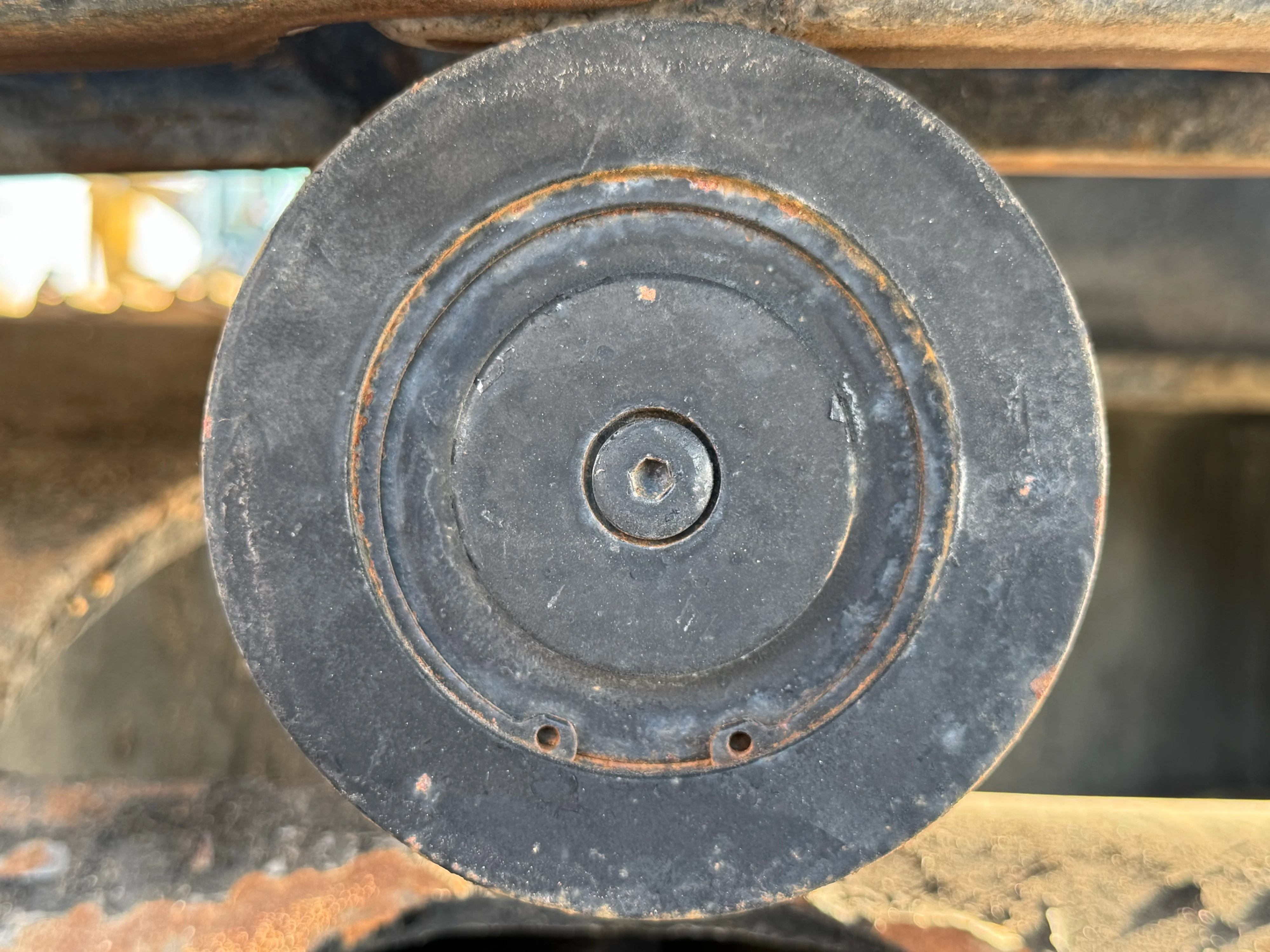 MDX-002-Cat-323D3-medium-excavator-inspection-undercarriage-right-carrier-rollers-2