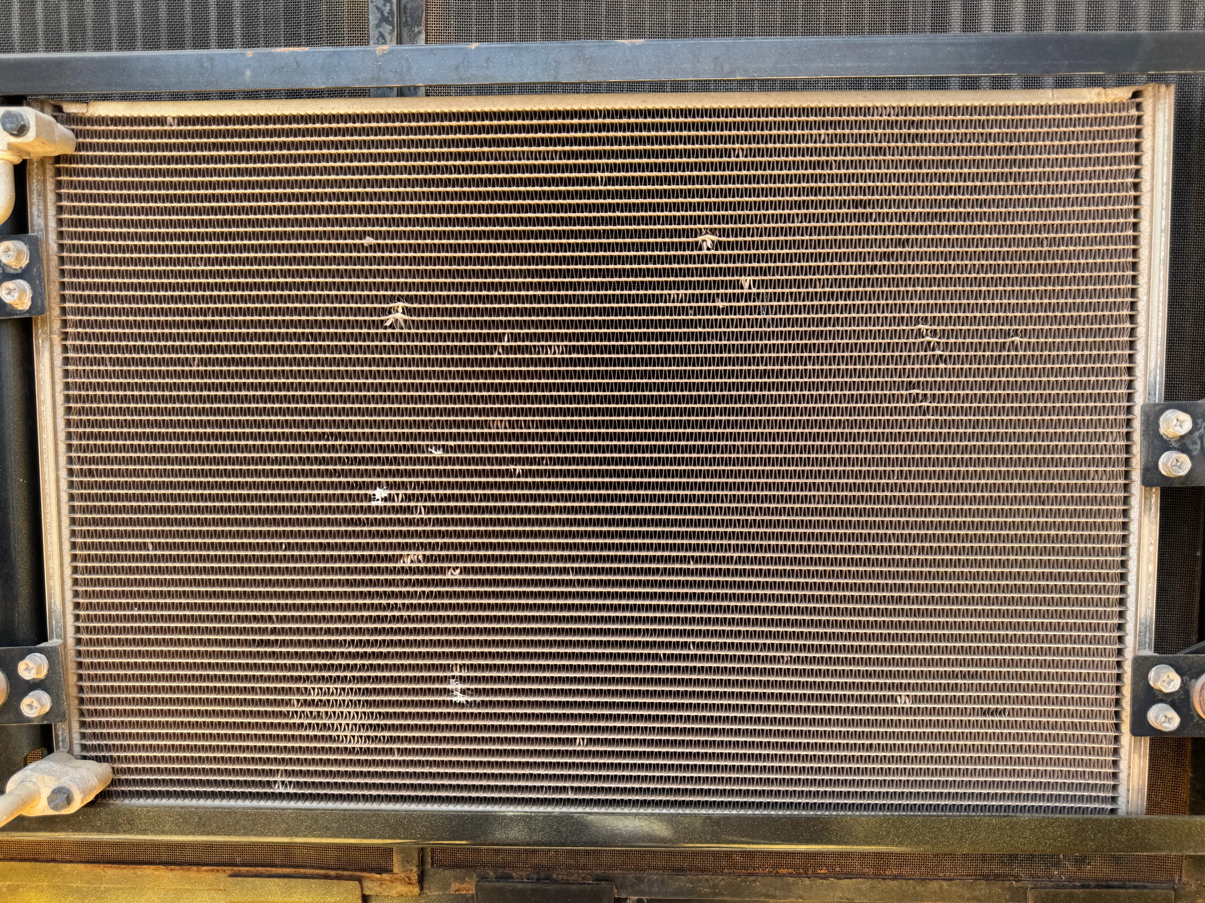 MDX-002-Cat-323D3-medium-excavator-inspection-engine-radiator-condenser-intercooler-hydraulic-cooler-3