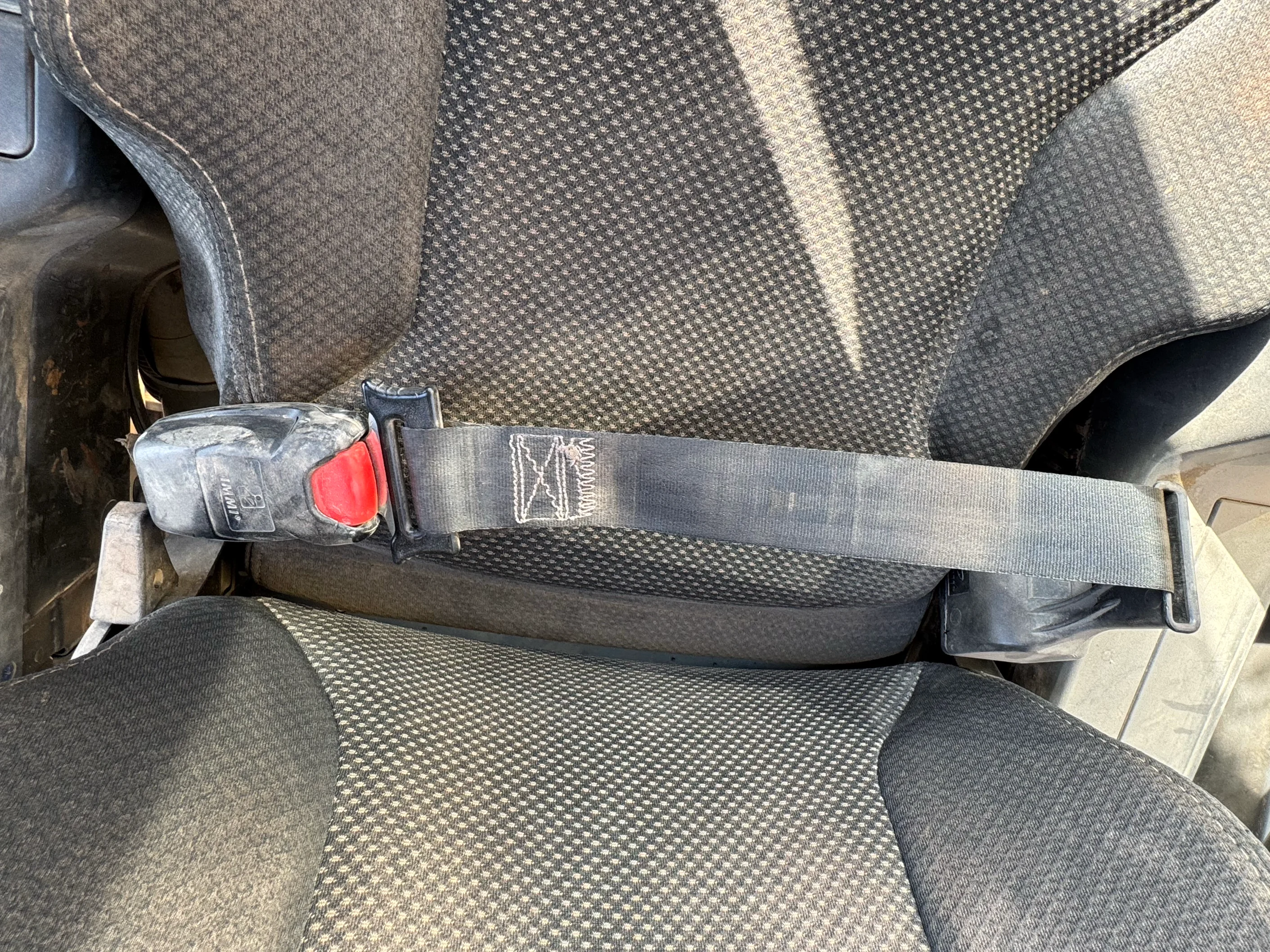MDX-002-Cat-323D3-medium-excavator-inspection-safety-seat-belts-1