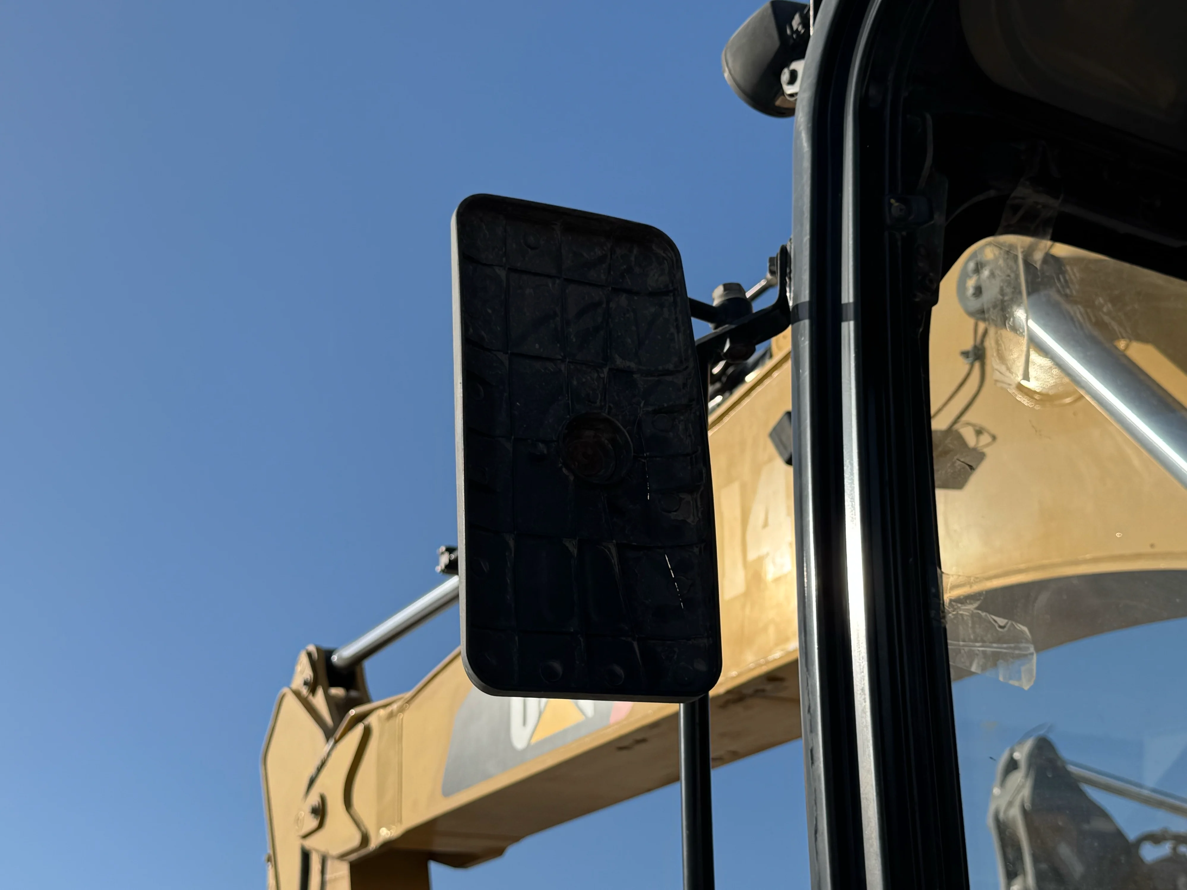 MDX-002-Cat-323D3-medium-excavator-inspection-cabin-mirrors-3