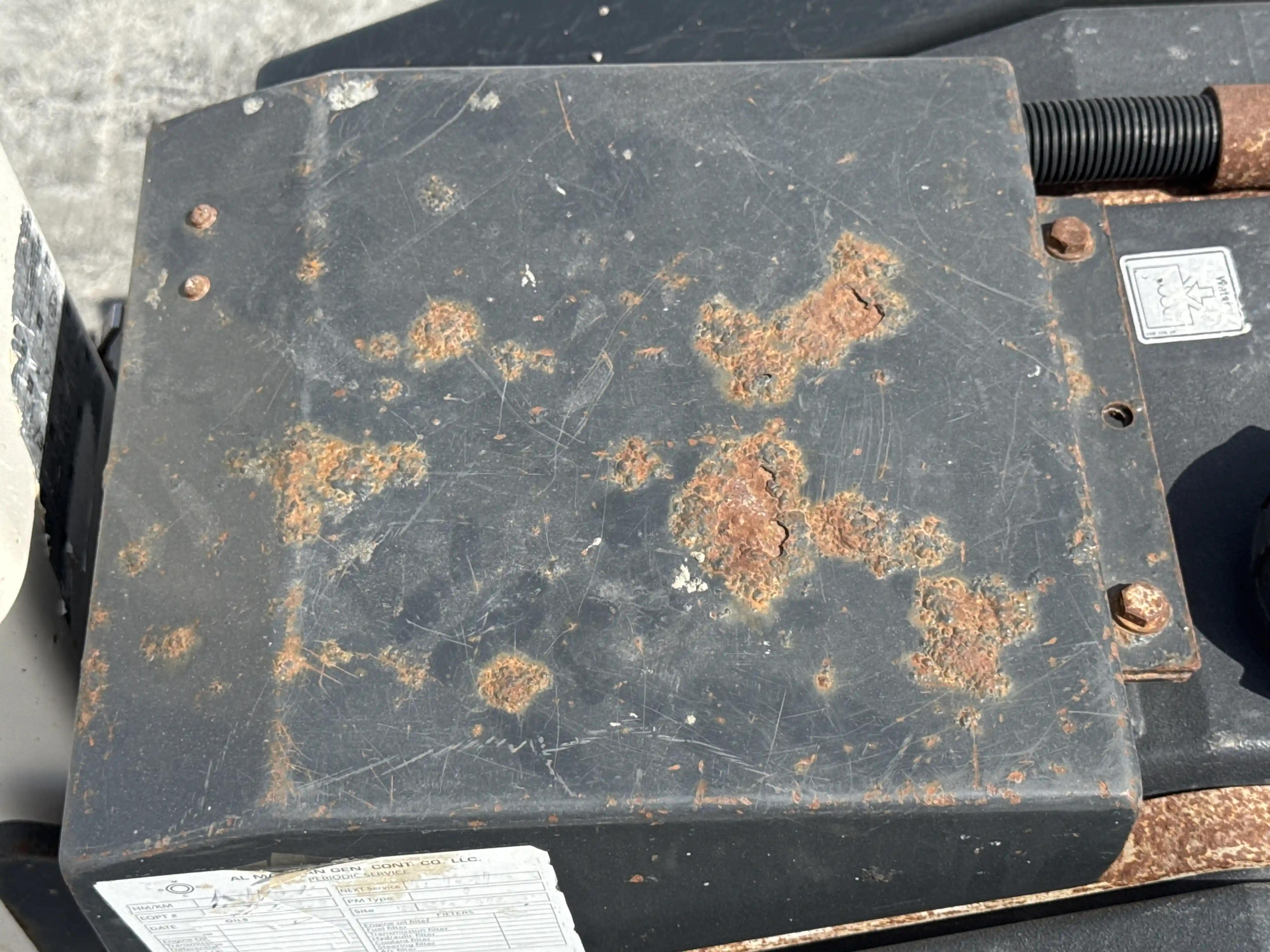 WBC-002-Dynapac-DTR75-walk-behind-compactor-inspection-Structure-Sheet-metal-fiberglass-3
