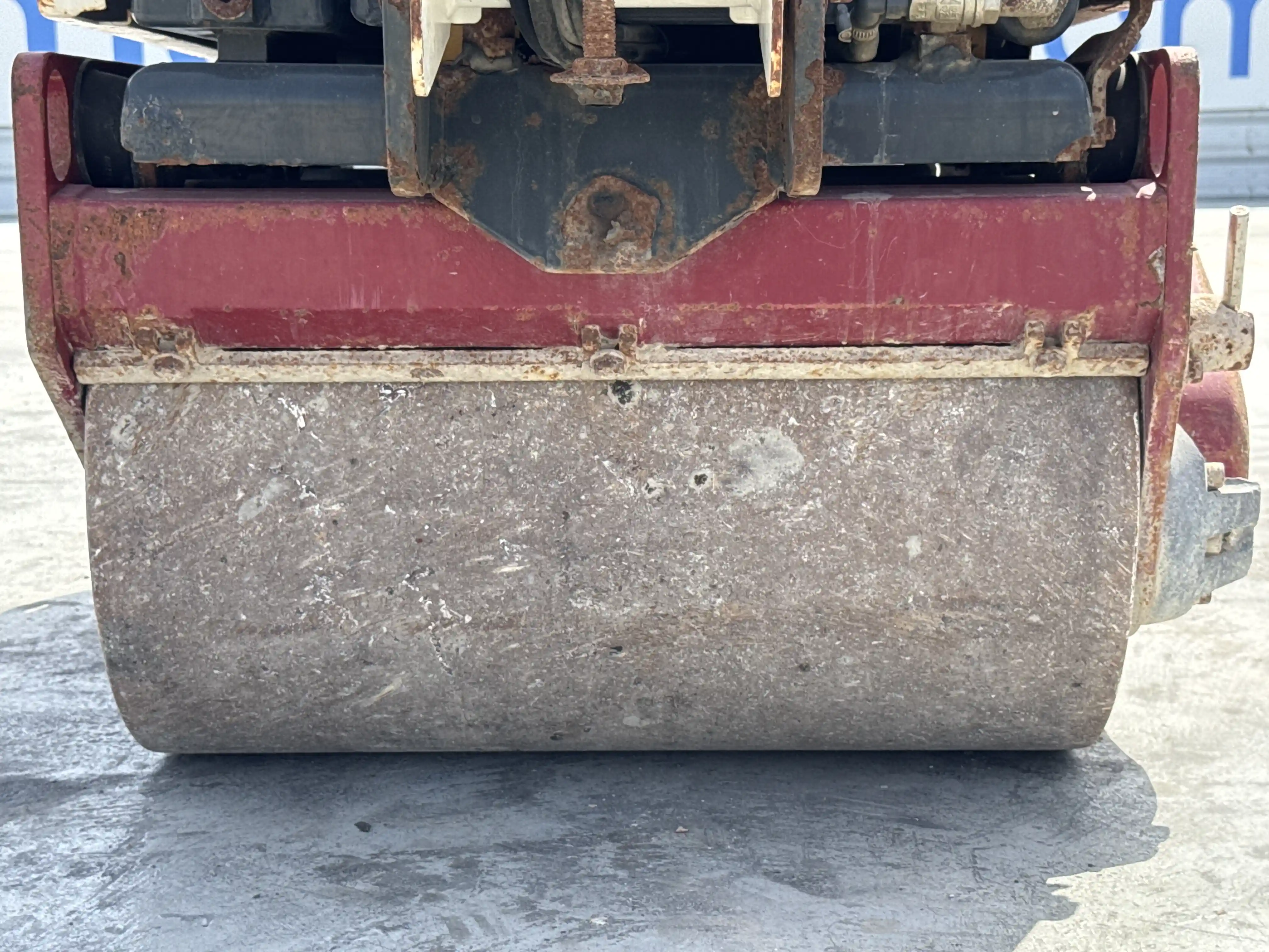 WBC-002-Dynapac-DTR75-walk-behind-compactor-inspection-structure-front-drum-1