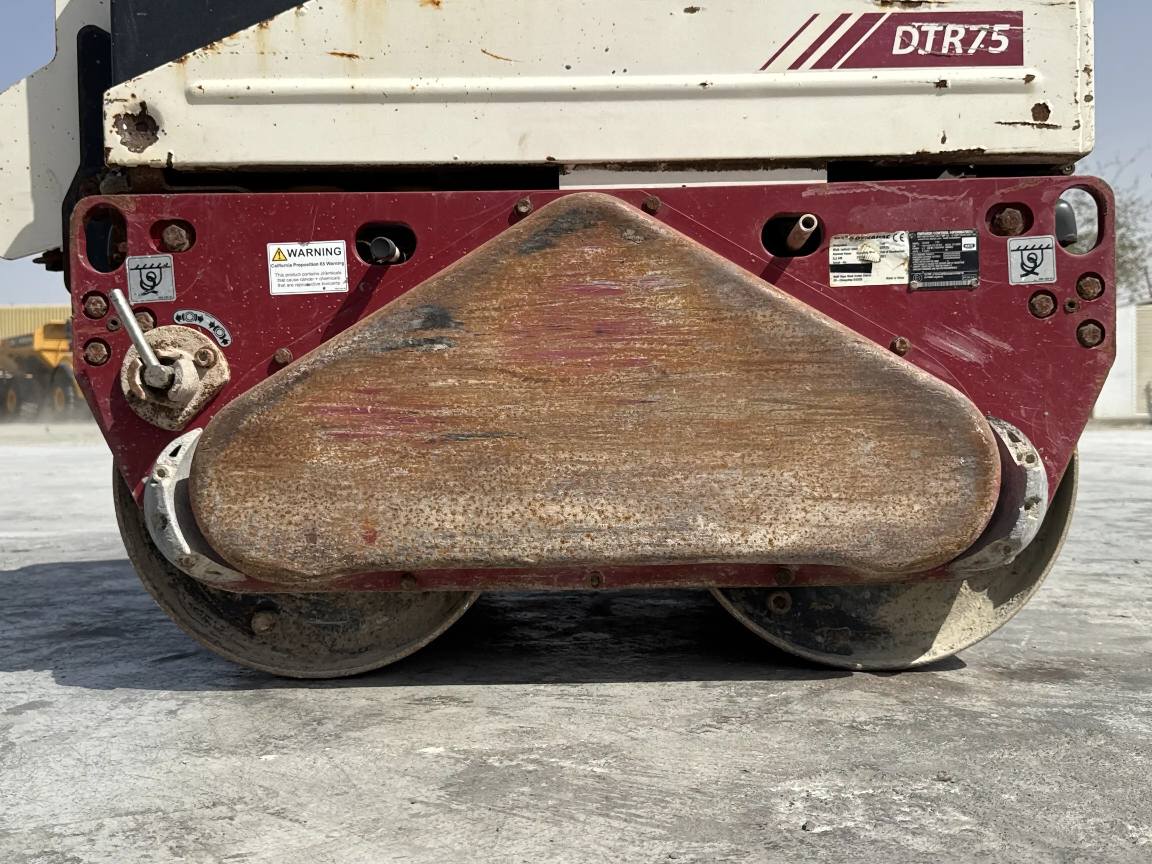 WBC-002-Dynapac-DTR75-walk-behind-compactor-inspection-structure-right-hand-side-plate