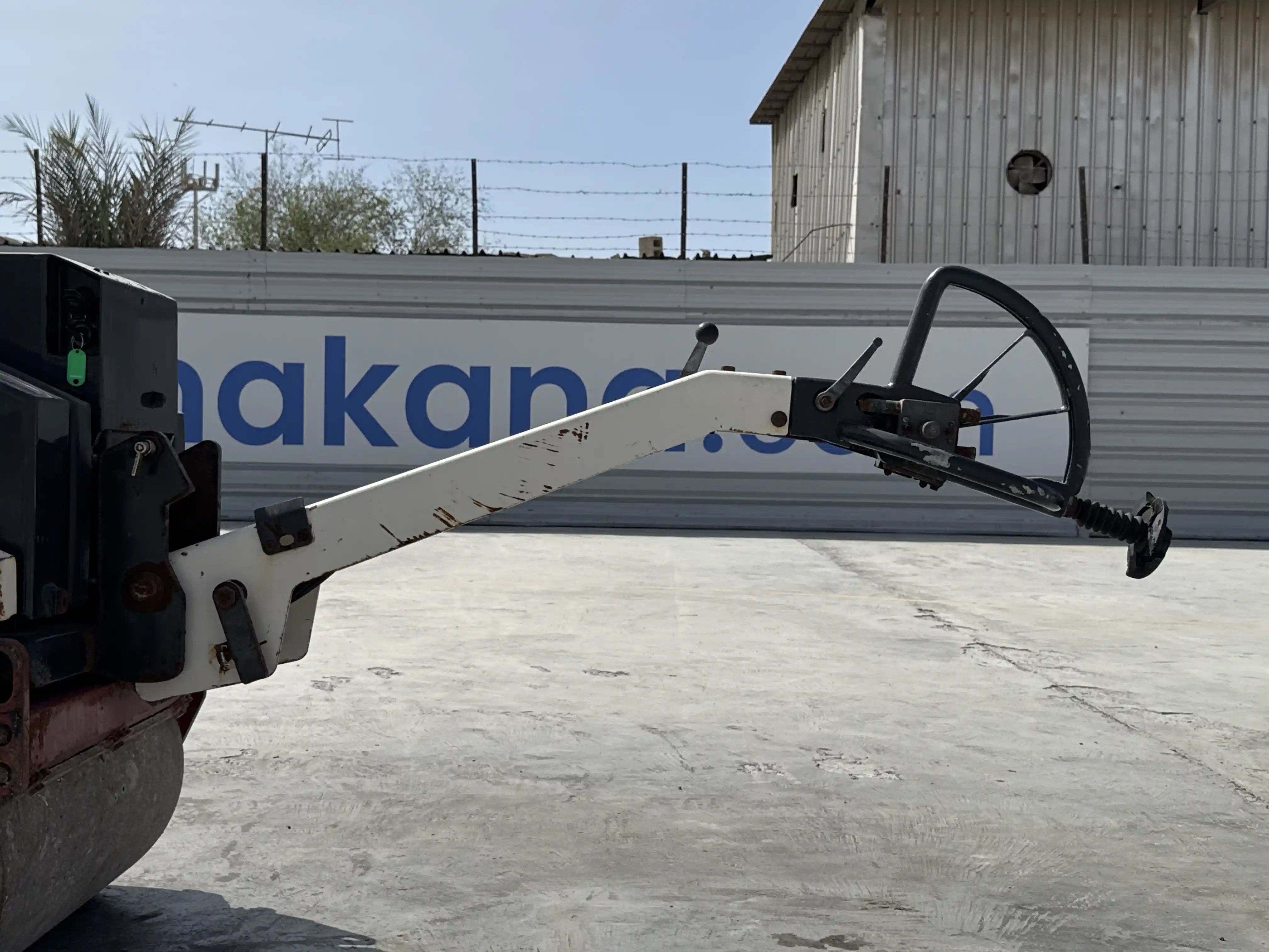 WBC-002-Dynapac-DTR75-walk-behind-compactor-inspection-structure-steering-rod-2