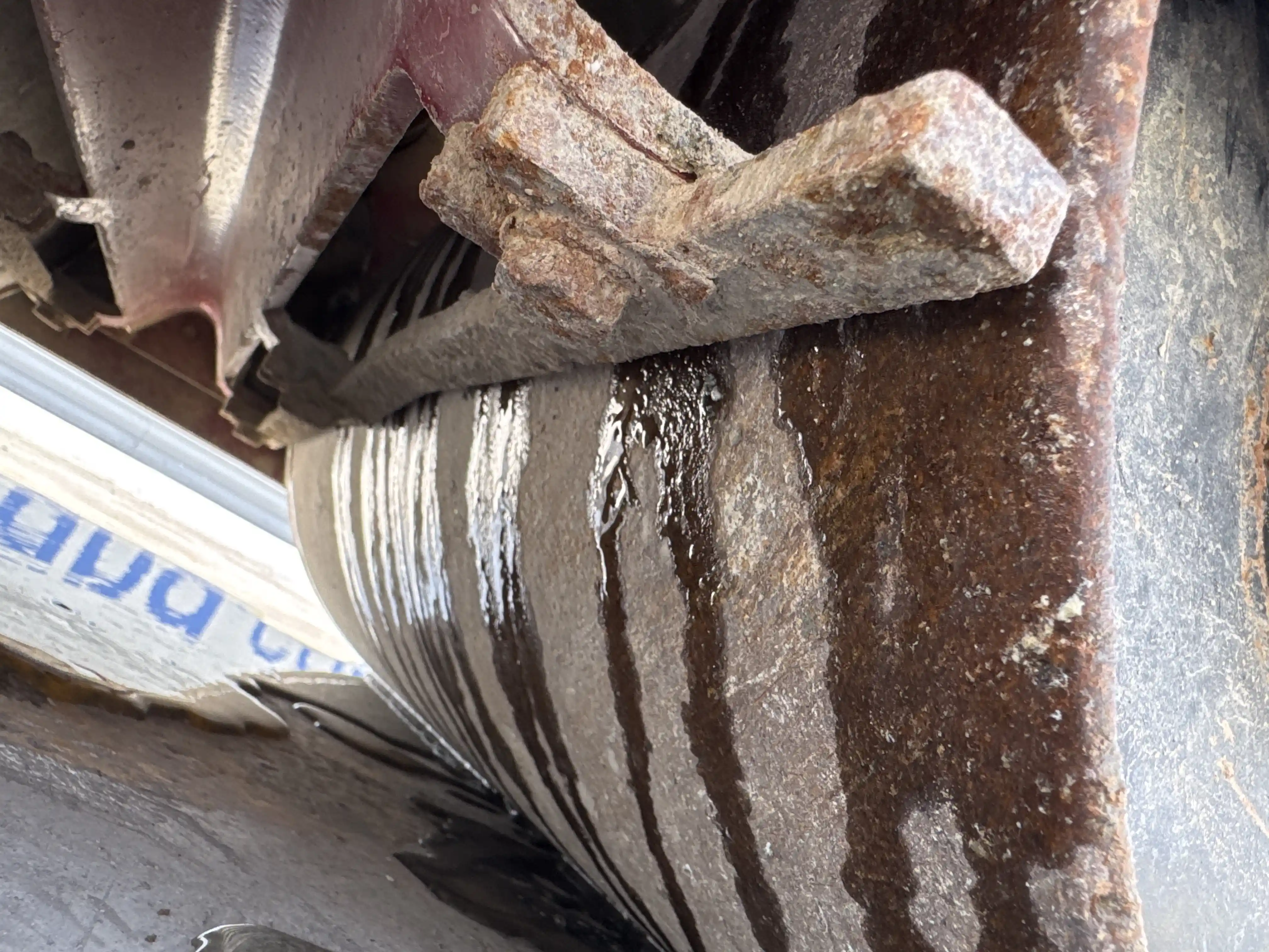 WBC-002-Dynapac-DTR75-walk-behind-compactor-inspection-structure-rear-scrapers-3