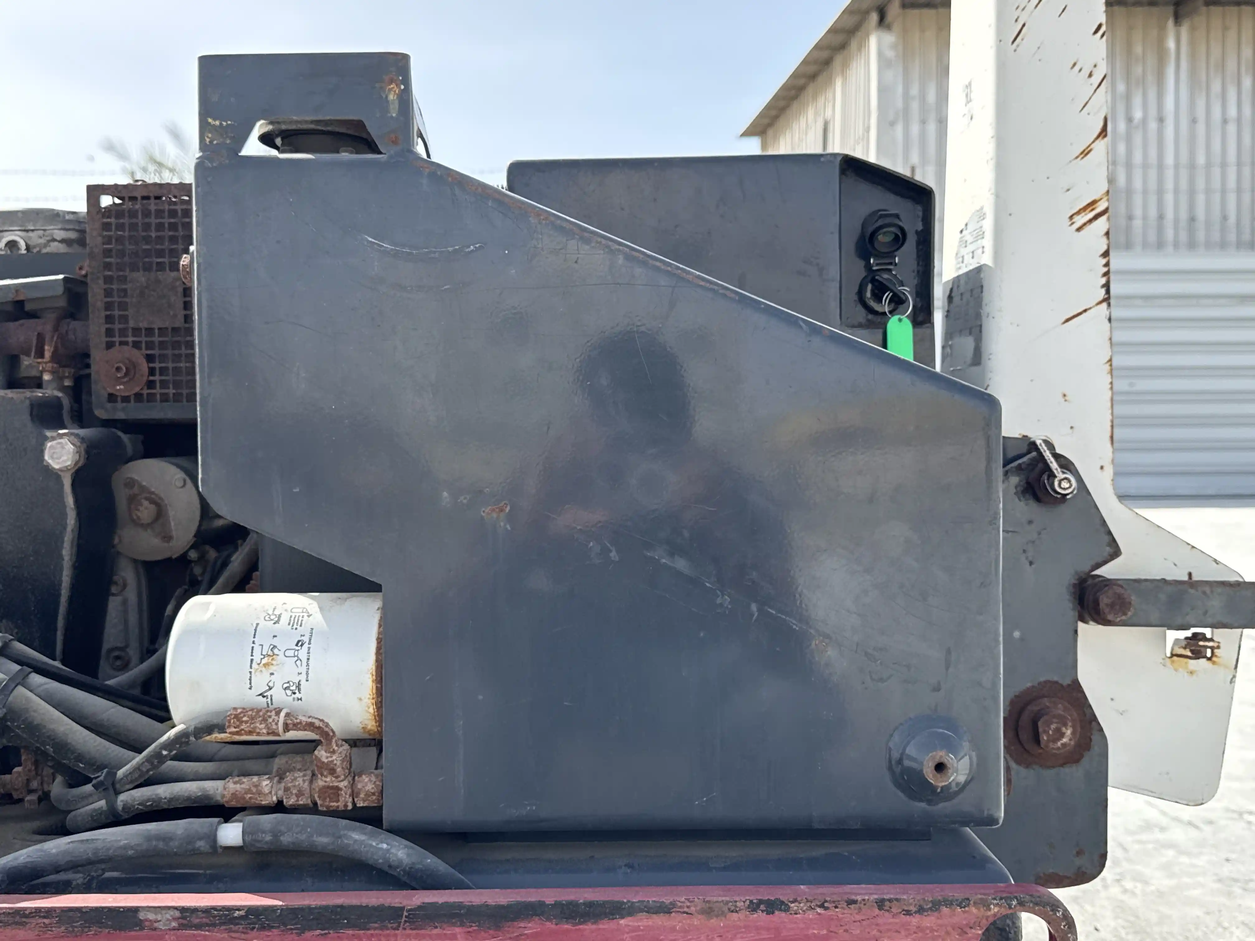 WBC-002-Dynapac-DTR75-walk-behind-compactor-inspection-Hydraulic-Tank-1