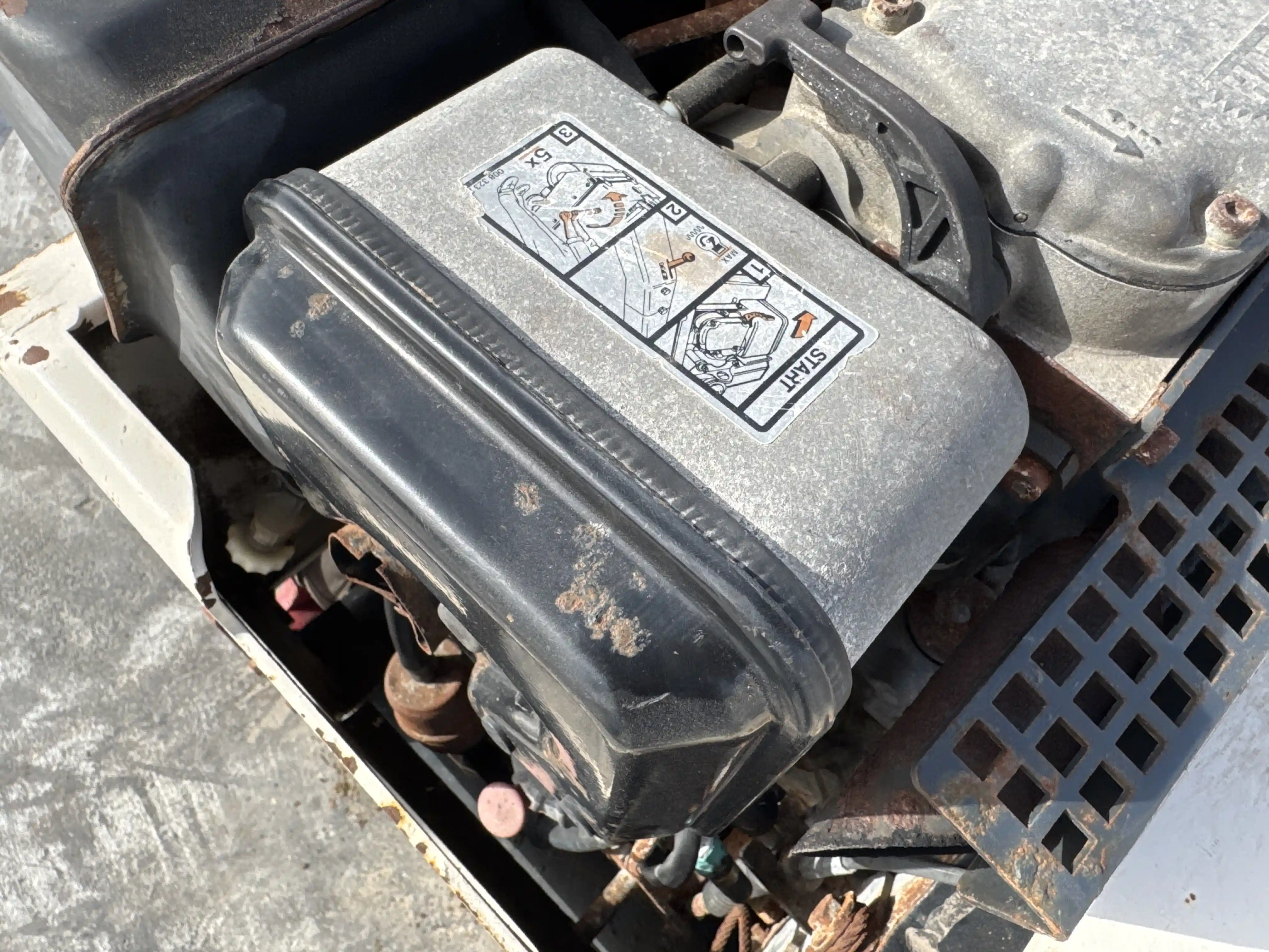 WBC-002-Dynapac-DTR75-walk-behind-compactor-inspection-engine-air-intake-system-2