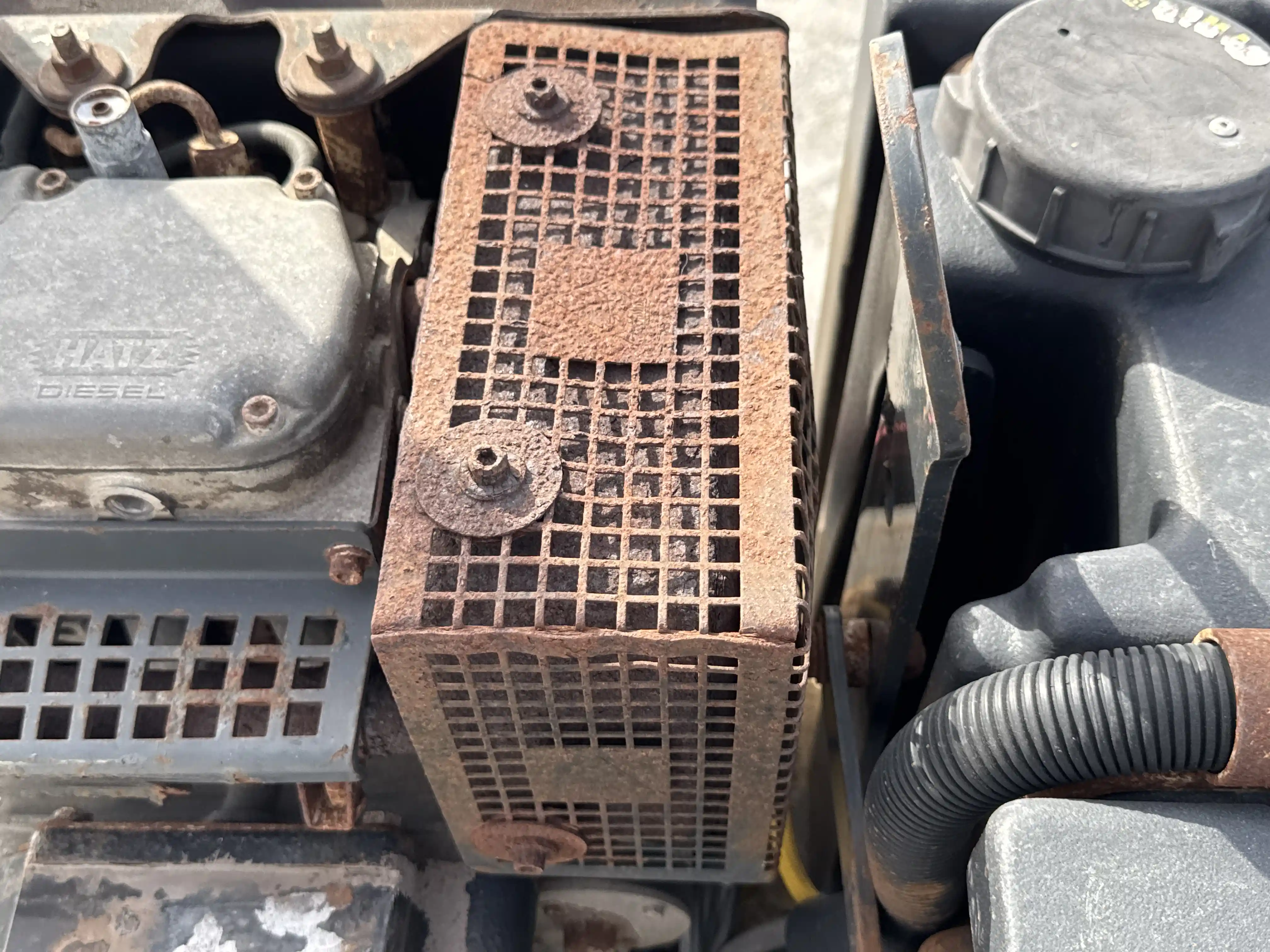 WBC-002-Dynapac-DTR75-walk-behind-compactor-inspection-engine-exhaust-system-2